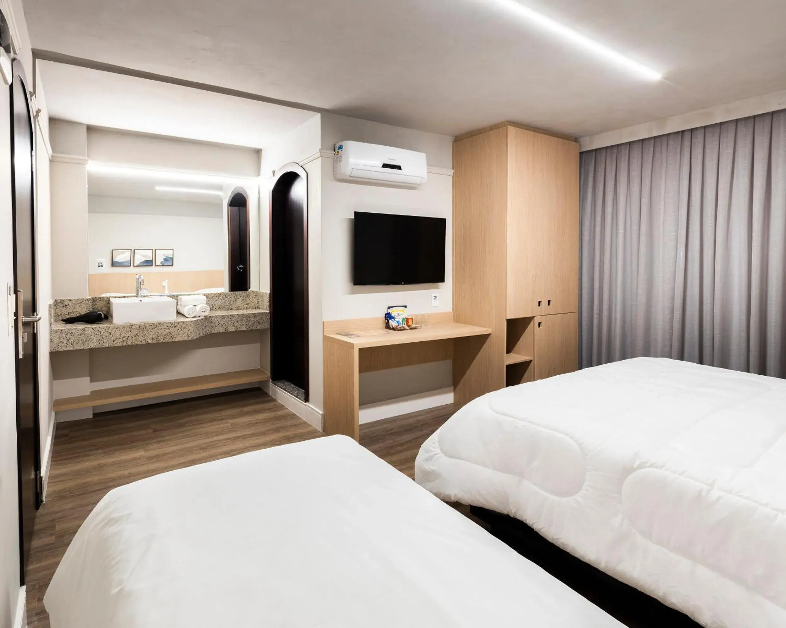 Photo of the whole room, Bed in HM Hotel Photo of the whole room, Bed in HM Hotel