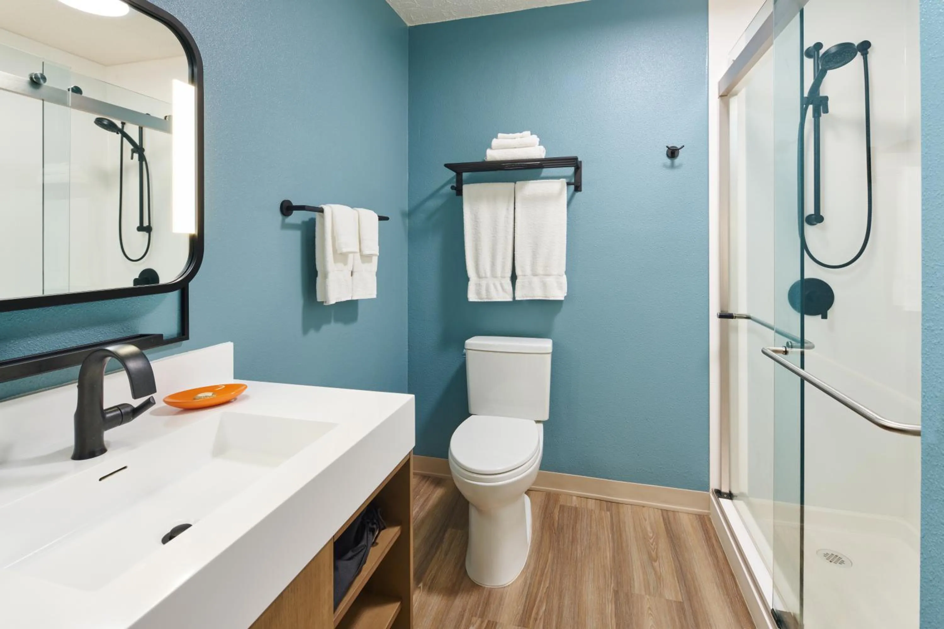 Shower in Kauai Shores Hotel