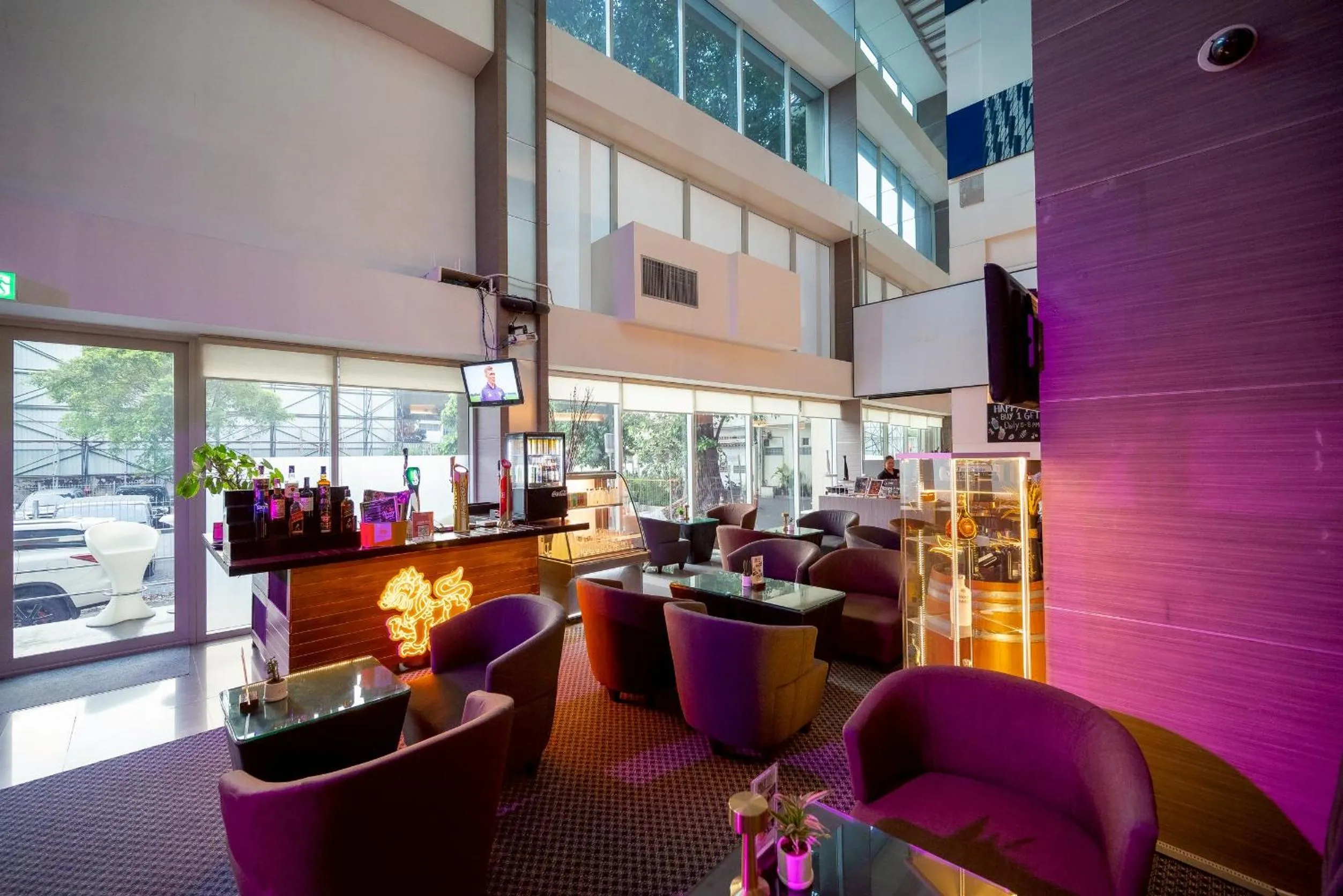 Restaurant/places to eat in Hilton Garden Inn Bangkok Silom