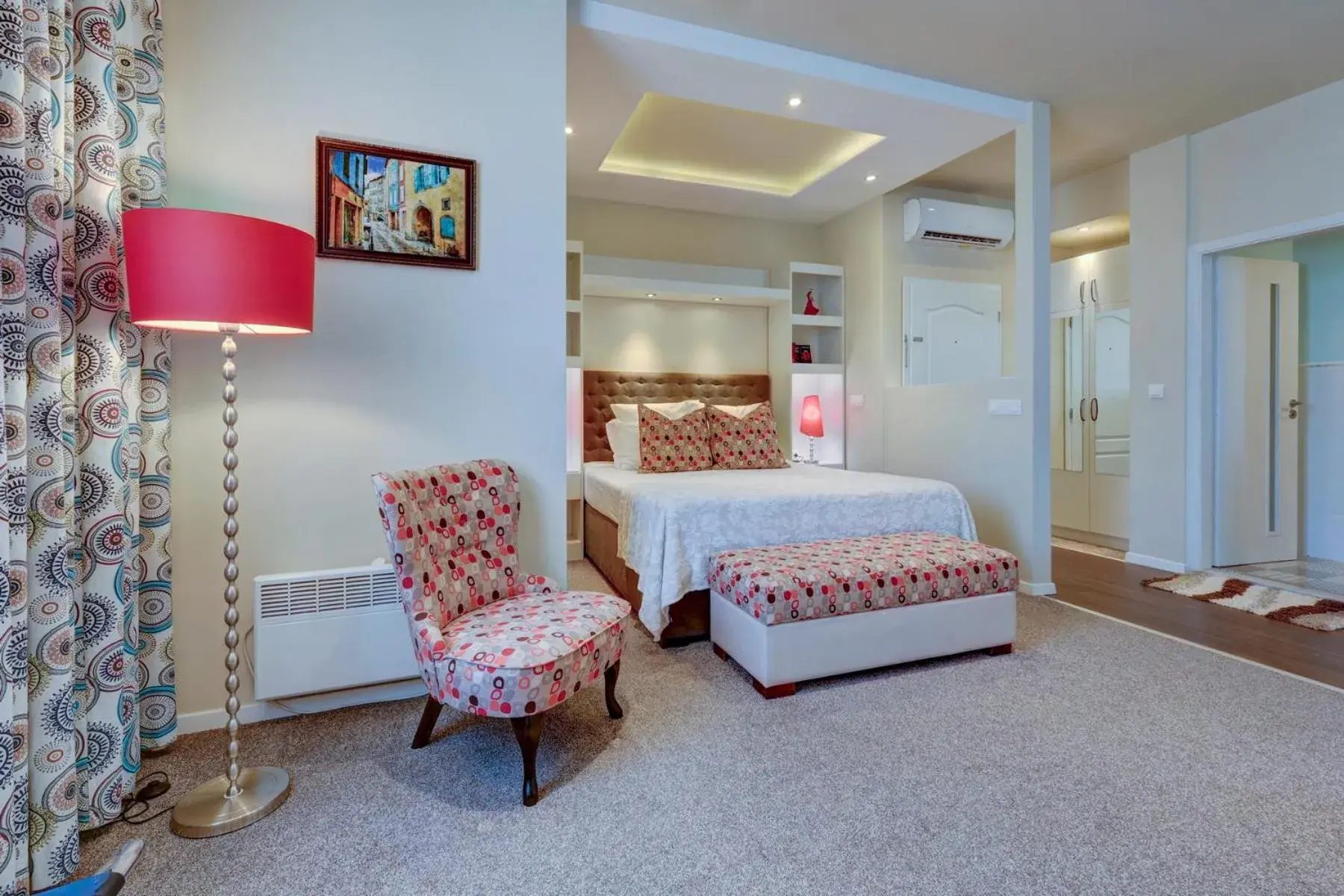 Deluxe Junior Suite in City Boutique Inn Deluxe Junior Suite in City Boutique Inn