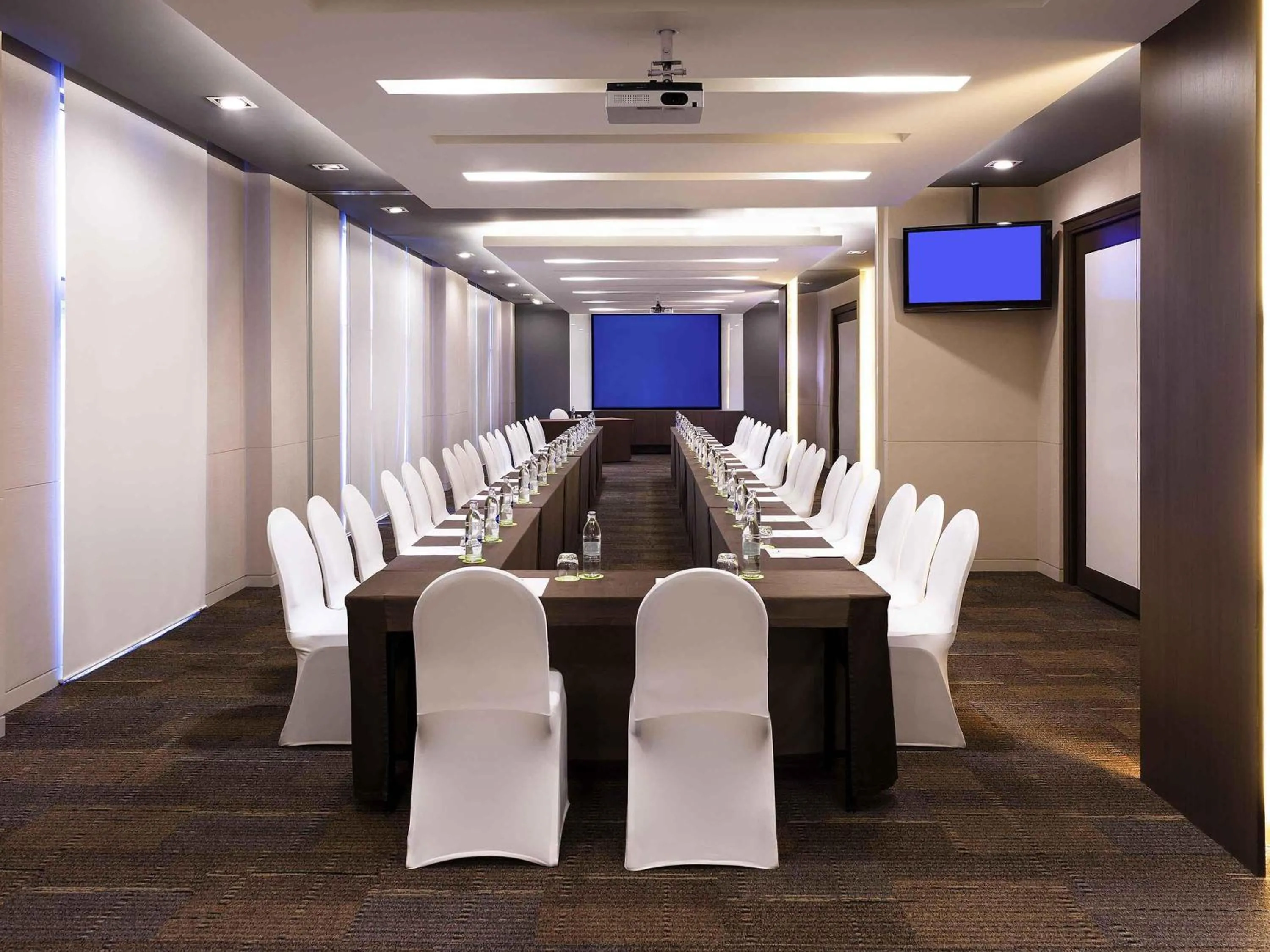 Meeting/conference room in Ibis Bangkok Riverside