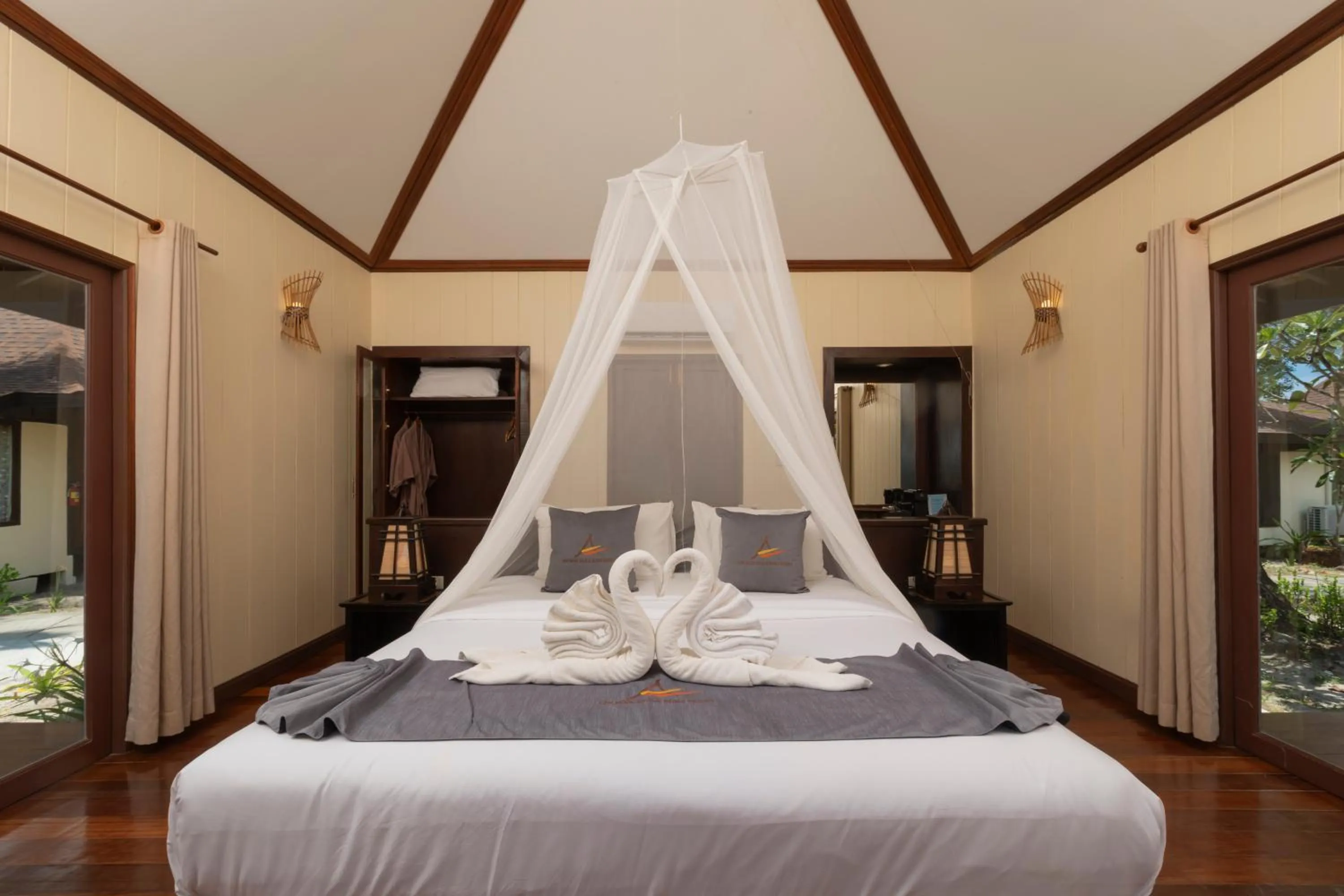 Bed in Koh Mook Sivalai Beach Resort