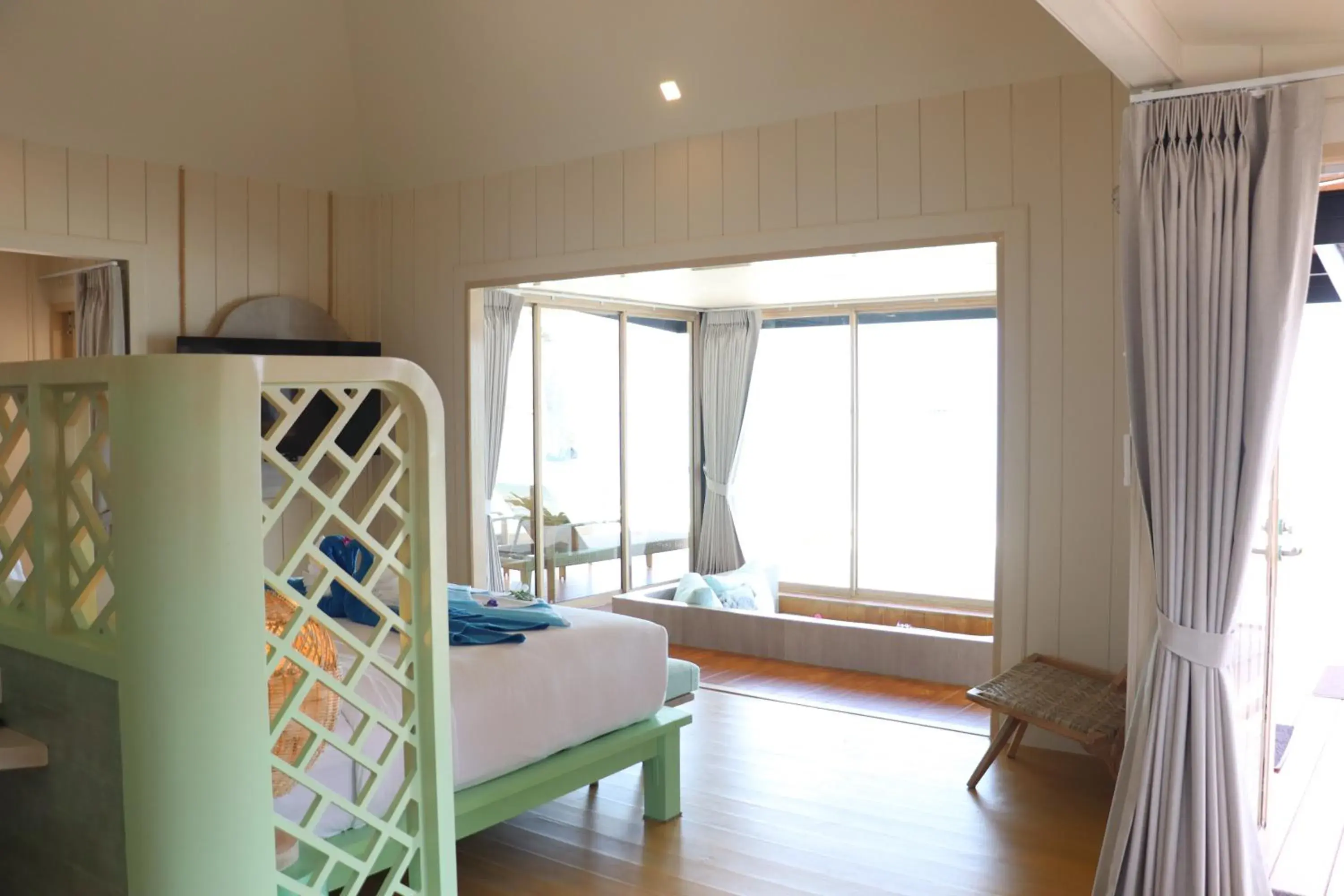 Bedroom, Bed in Koh Mook Sivalai Beach Resort Bedroom, Bed in Koh Mook Sivalai Beach Resort