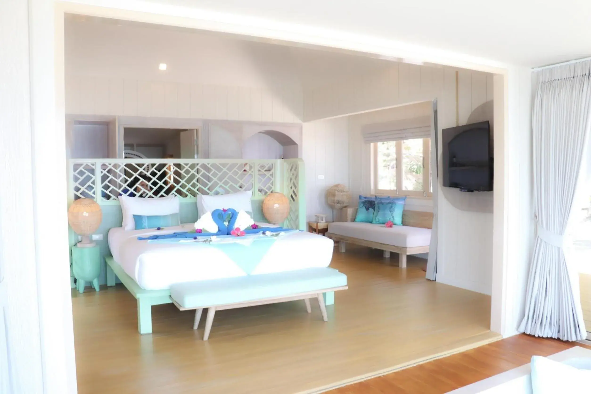 Bedroom, Bed in Koh Mook Sivalai Beach Resort Bedroom, Bed in Koh Mook Sivalai Beach Resort