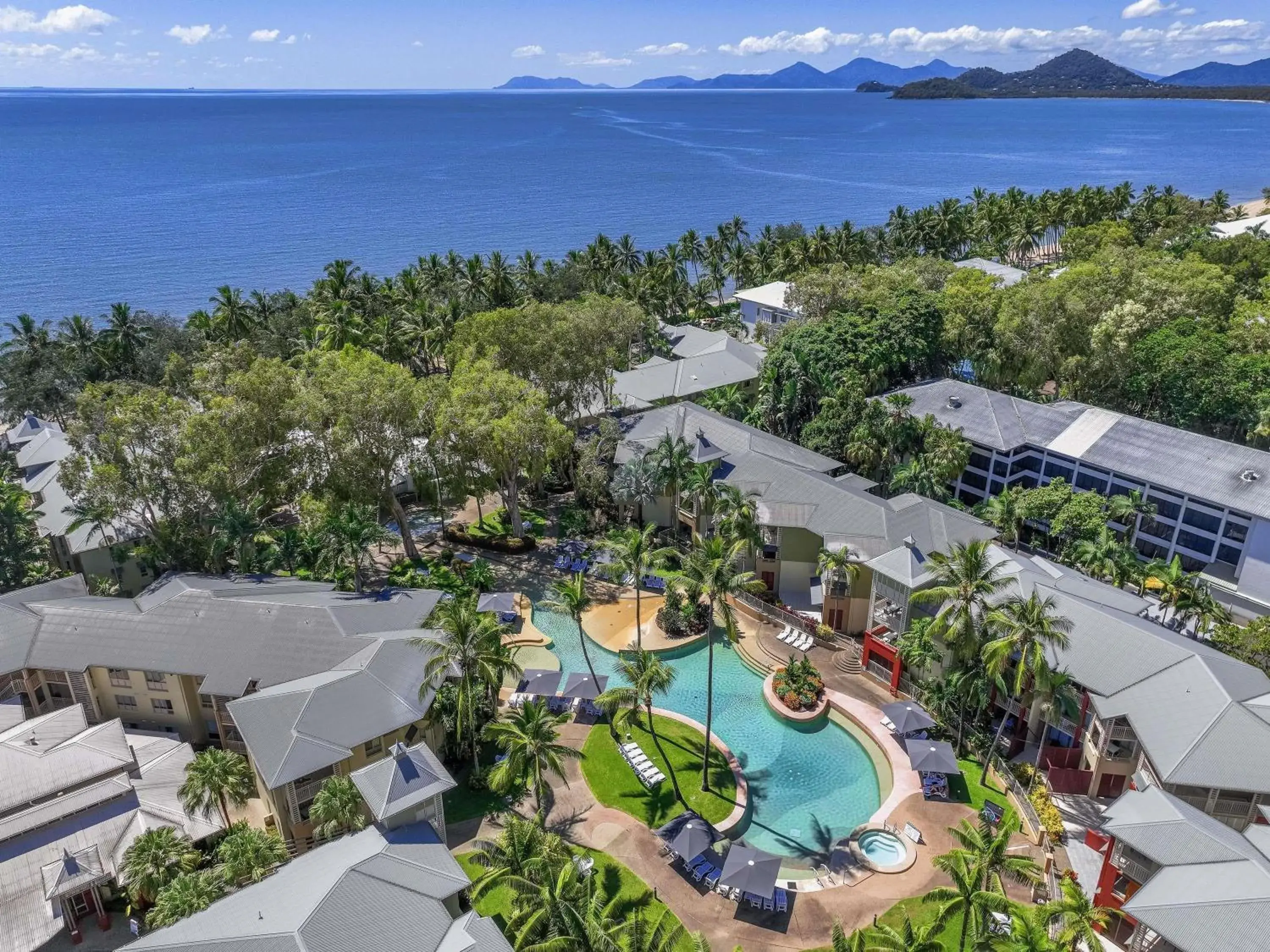 Property building in Mantra Amphora Property building in Mantra Amphora