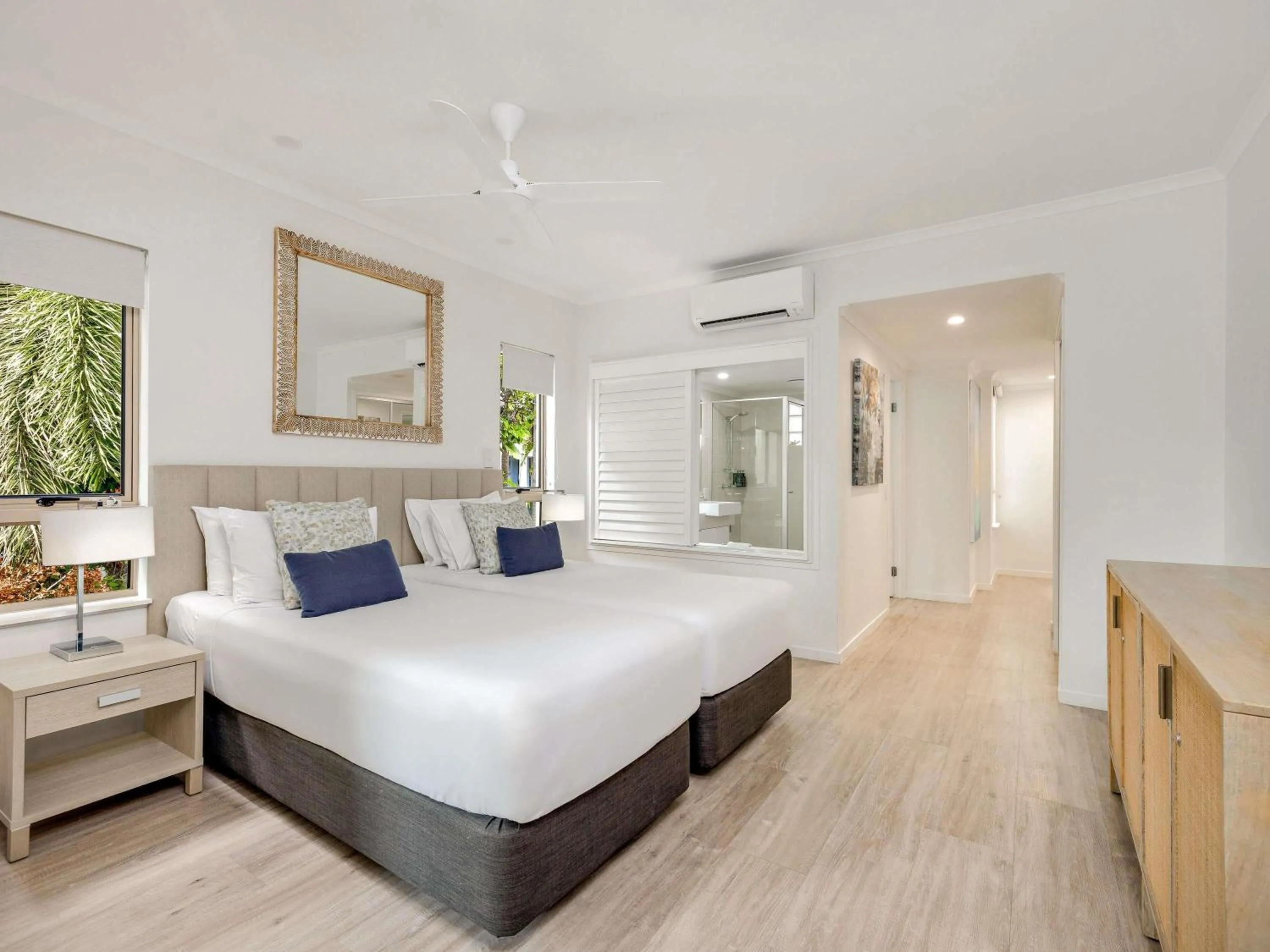 Bedroom, Bed in Mantra Amphora