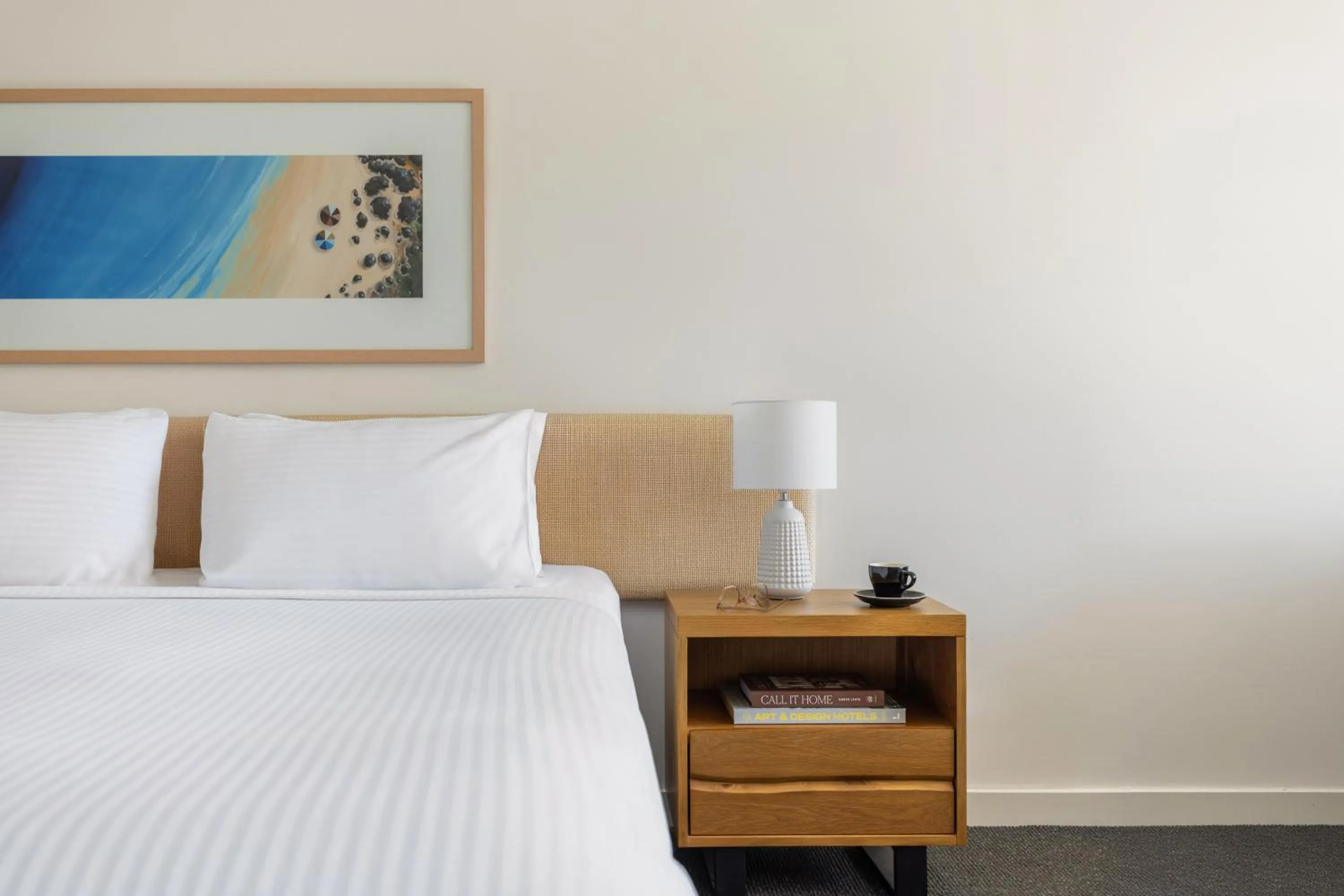 Bed in Peppers Blue on Blue