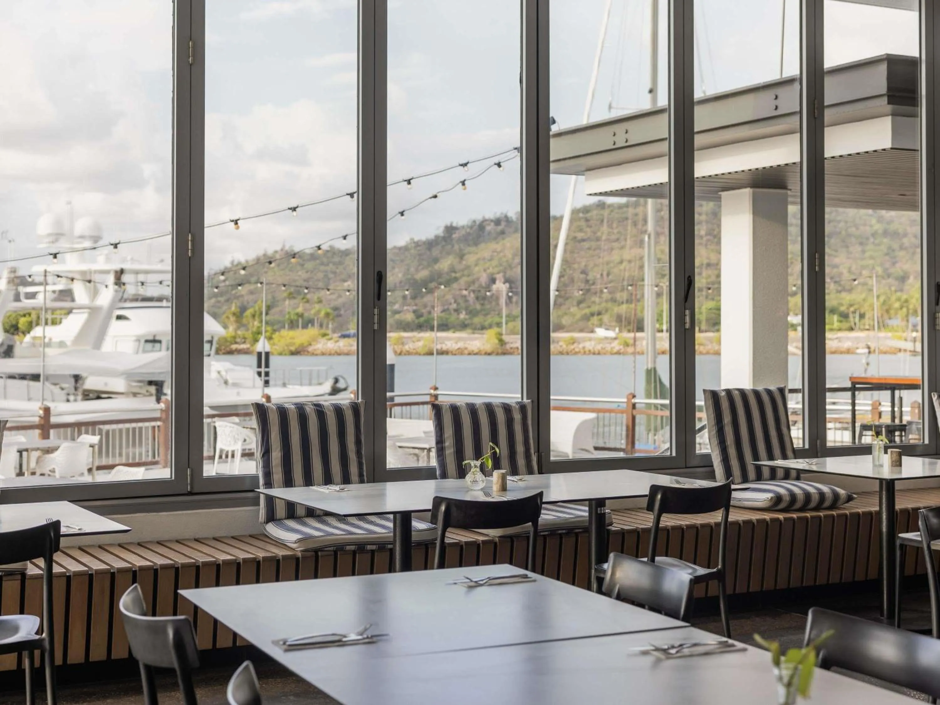 Restaurant/places to eat in Peppers Blue on Blue