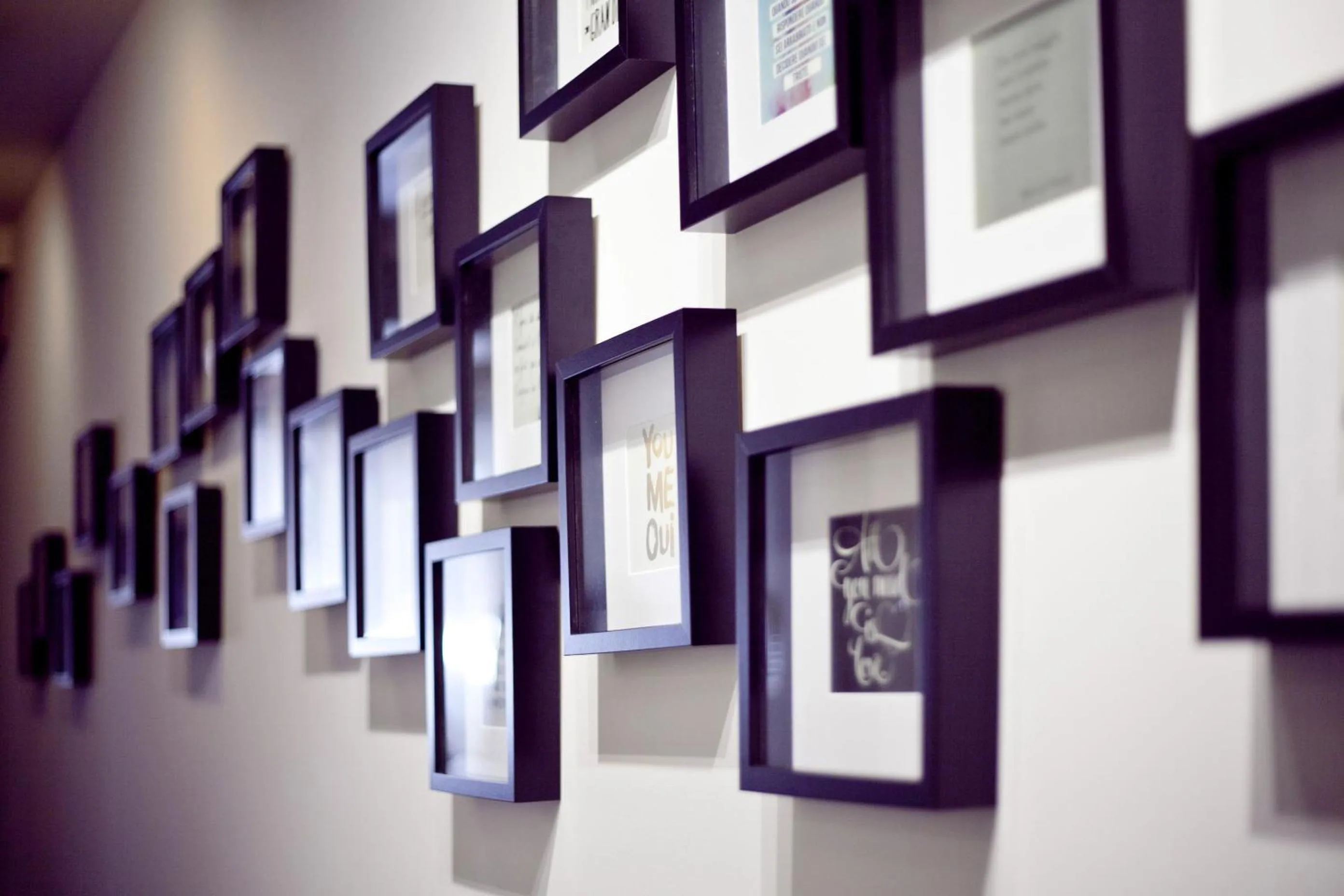 Decorative detail in Pepita Lodge