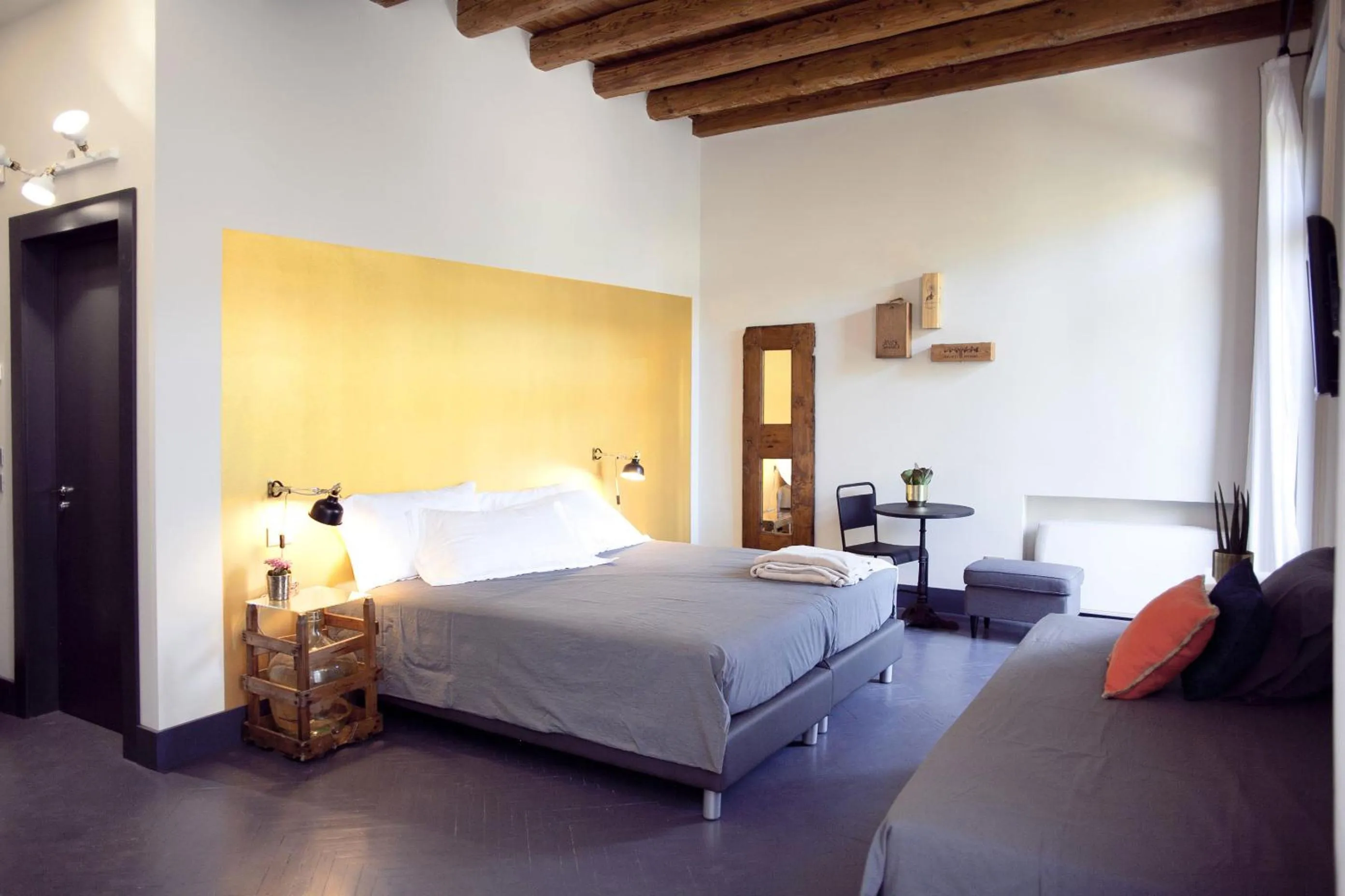 Photo of the whole room, Bed in Pepita Lodge