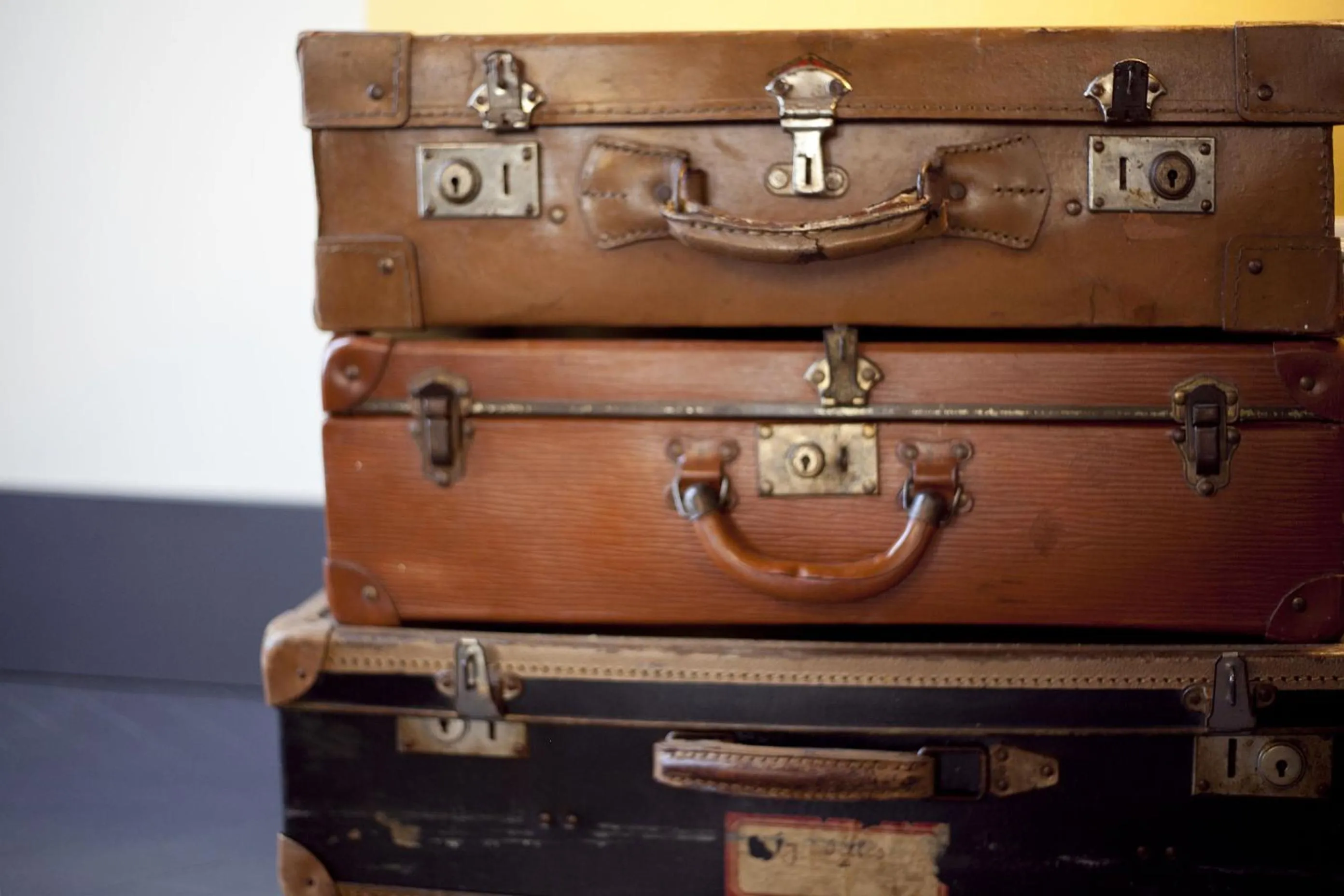 Decorative detail in Pepita Lodge