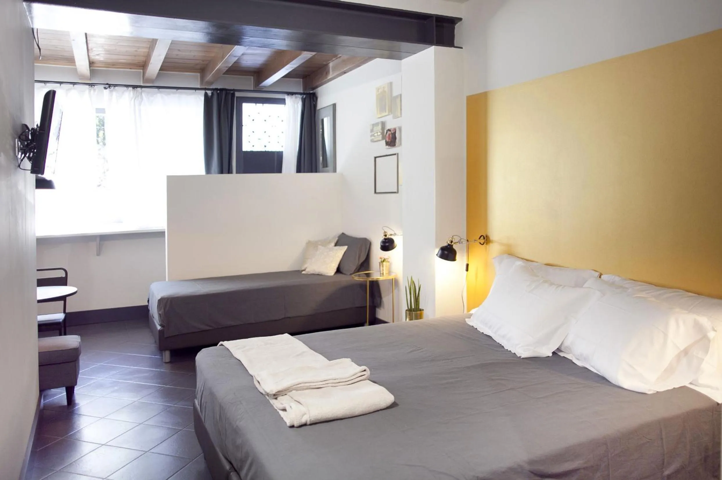 Photo of the whole room, Bed in Pepita Lodge