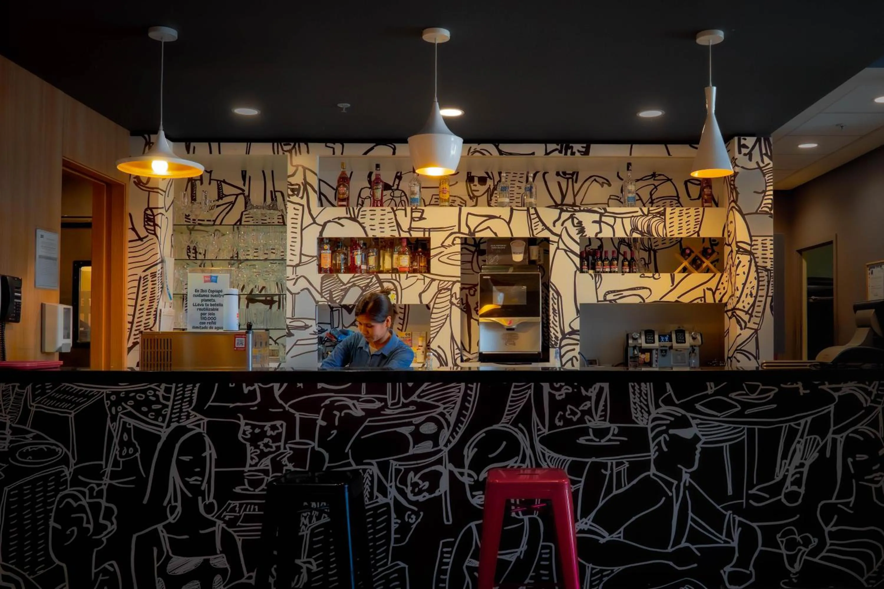 Lounge or bar in ibis Copiapo