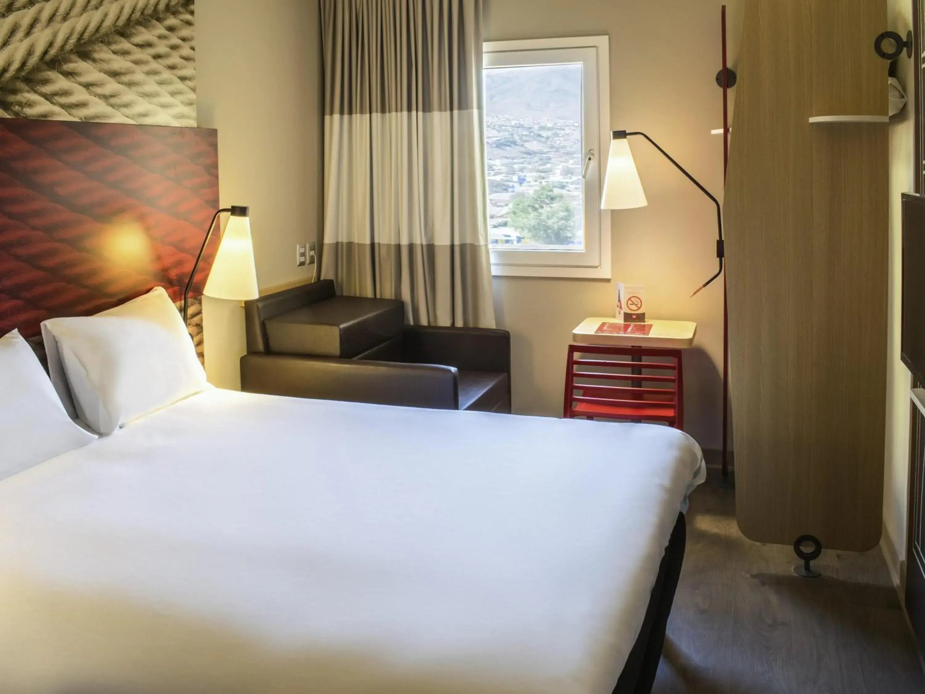 Bedroom, Bed in ibis Copiapo Bedroom, Bed in ibis Copiapo