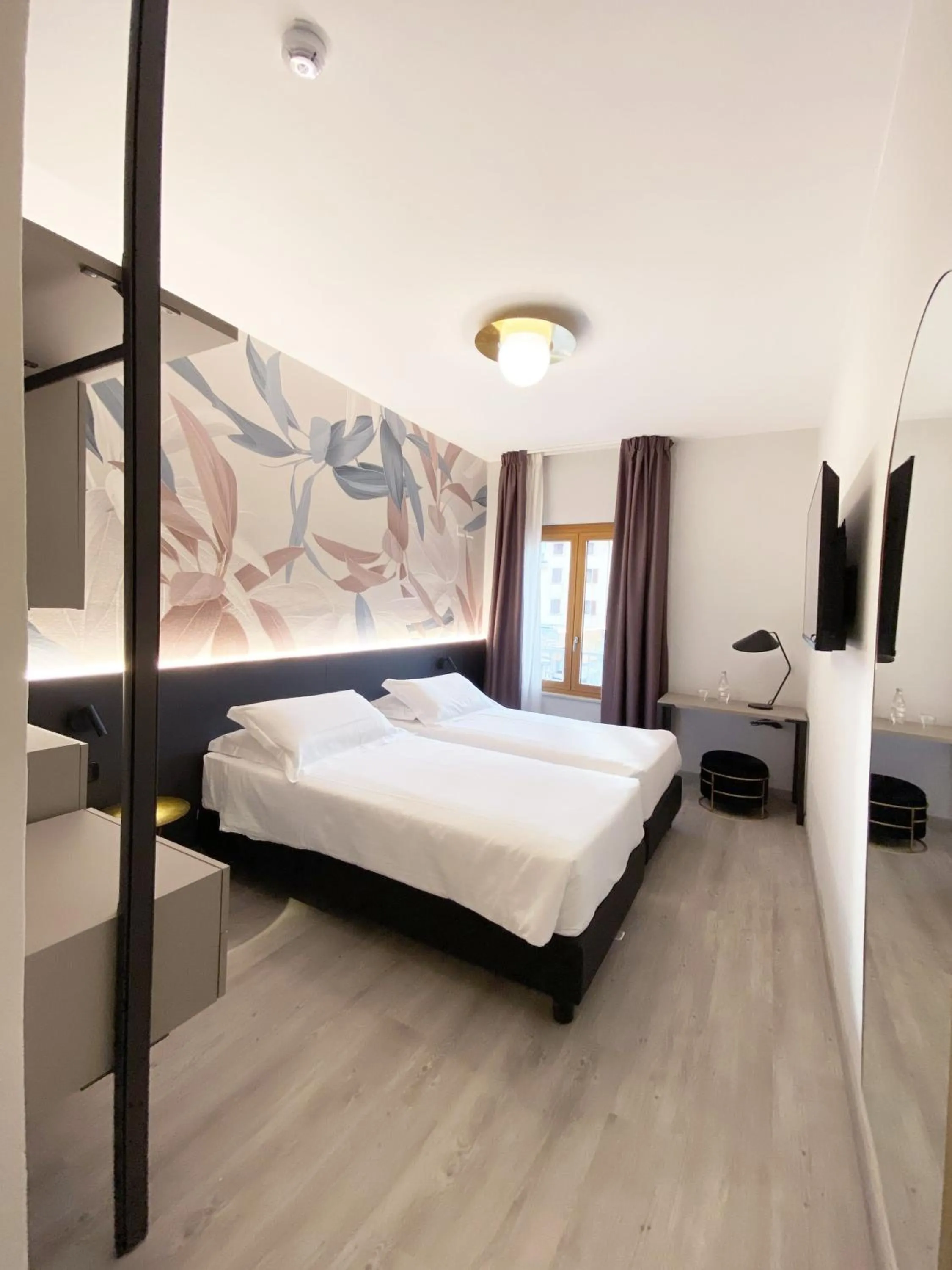 Bedroom, Bed in Hotel Astoria