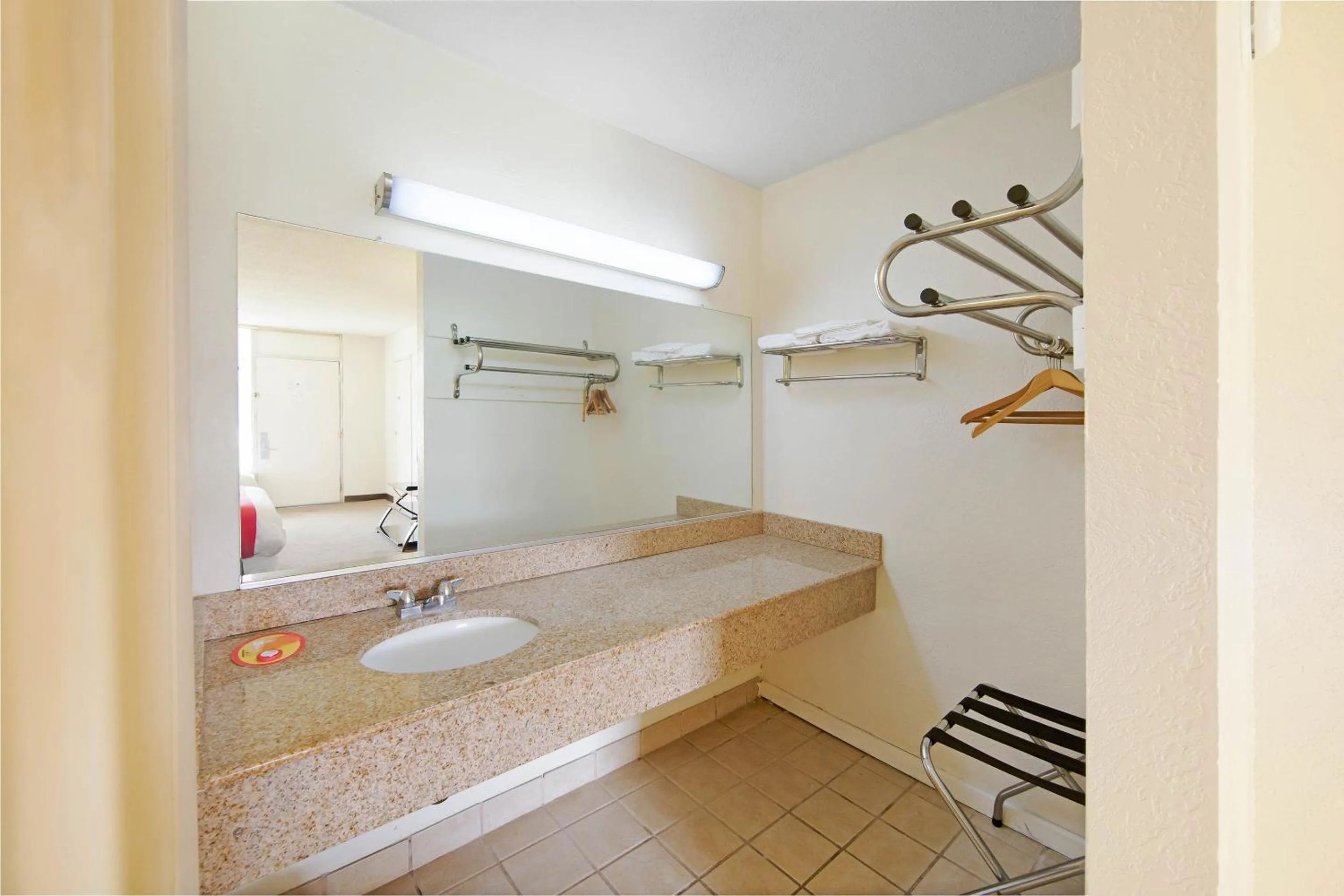 Bathroom in OYO Hotel Doswell Kings Dominion