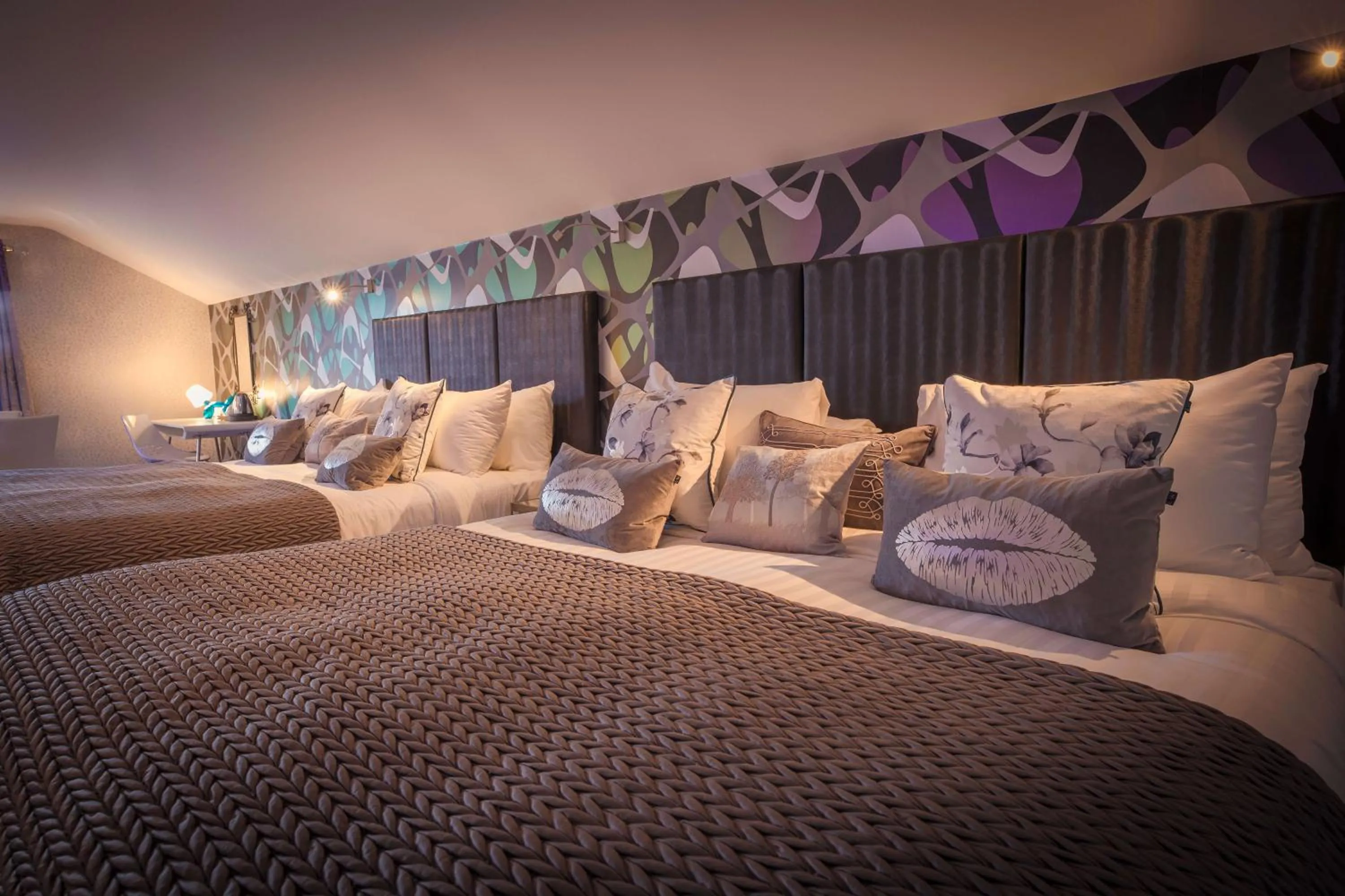 Bedroom in Me & Mrs Jones