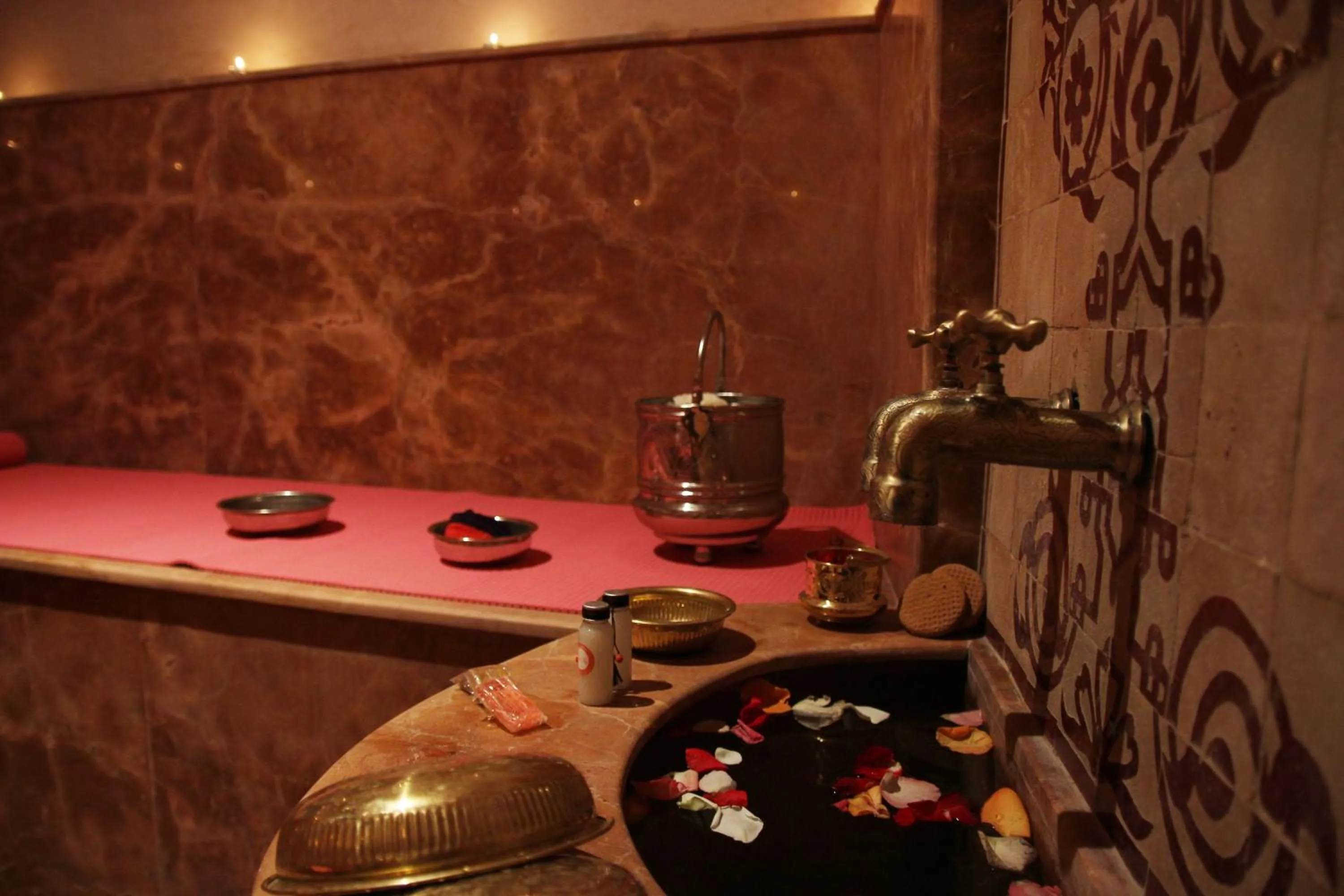 Spa and wellness centre/facilities in Riad Léna & Spa