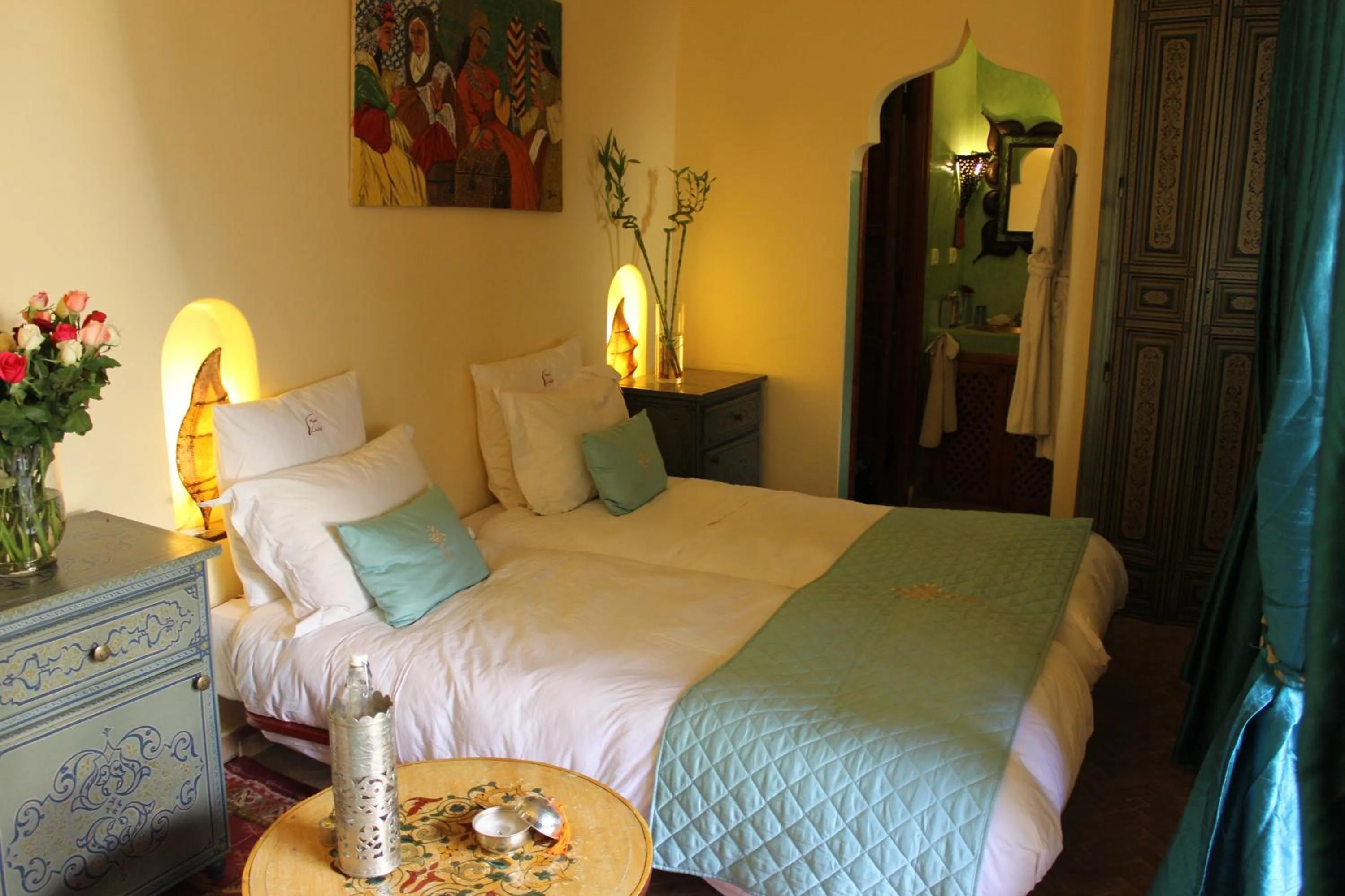 Photo of the whole room, Bed in Riad Léna & Spa