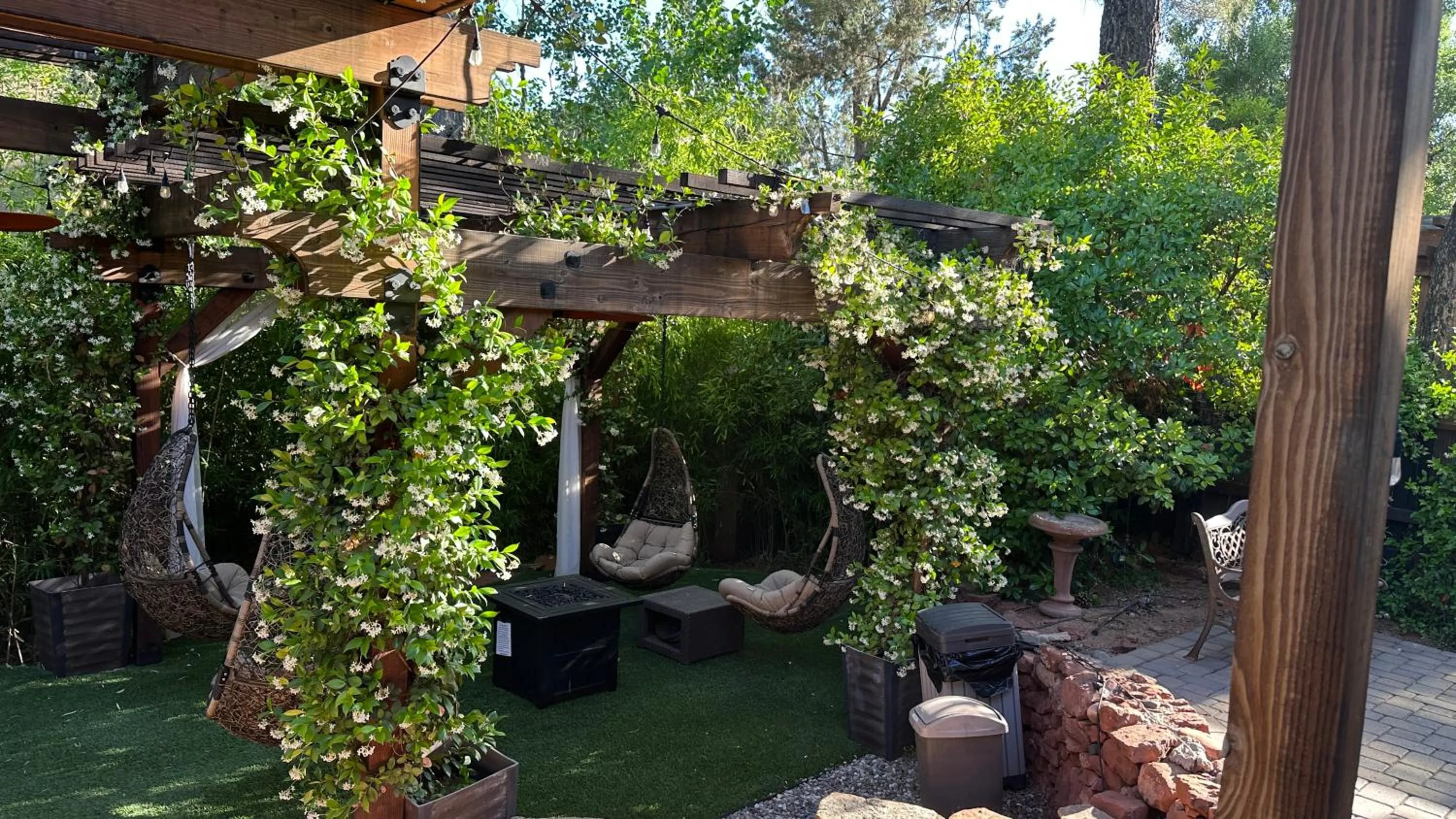 Lantern Light Inn - Romantic Getaway