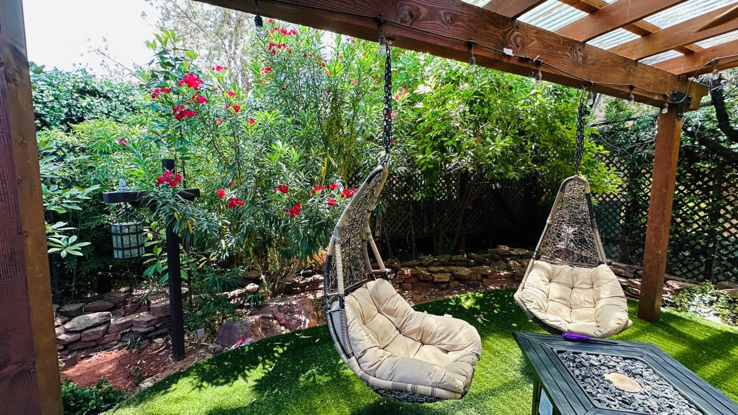 Lantern Light Inn - Romantic Getaway