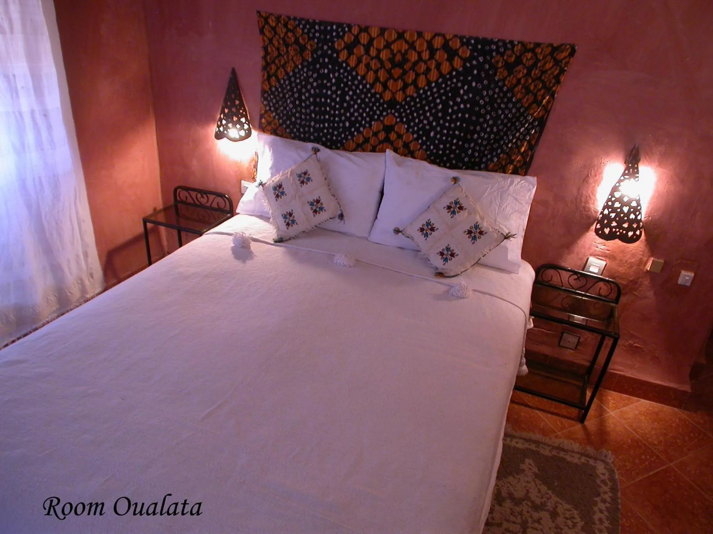 Bed in Hotel Tomboctou
