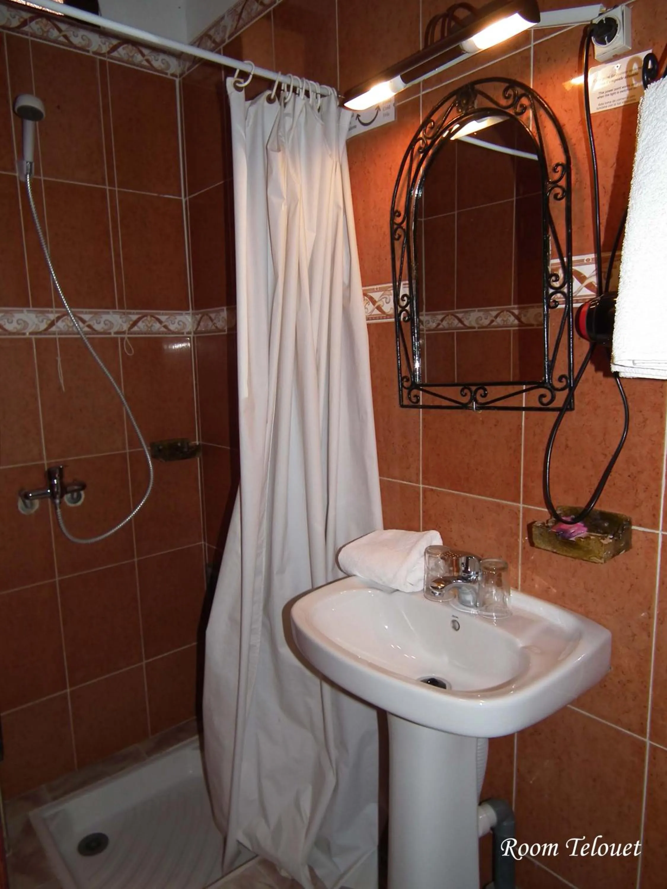 Bathroom in Hotel Tomboctou