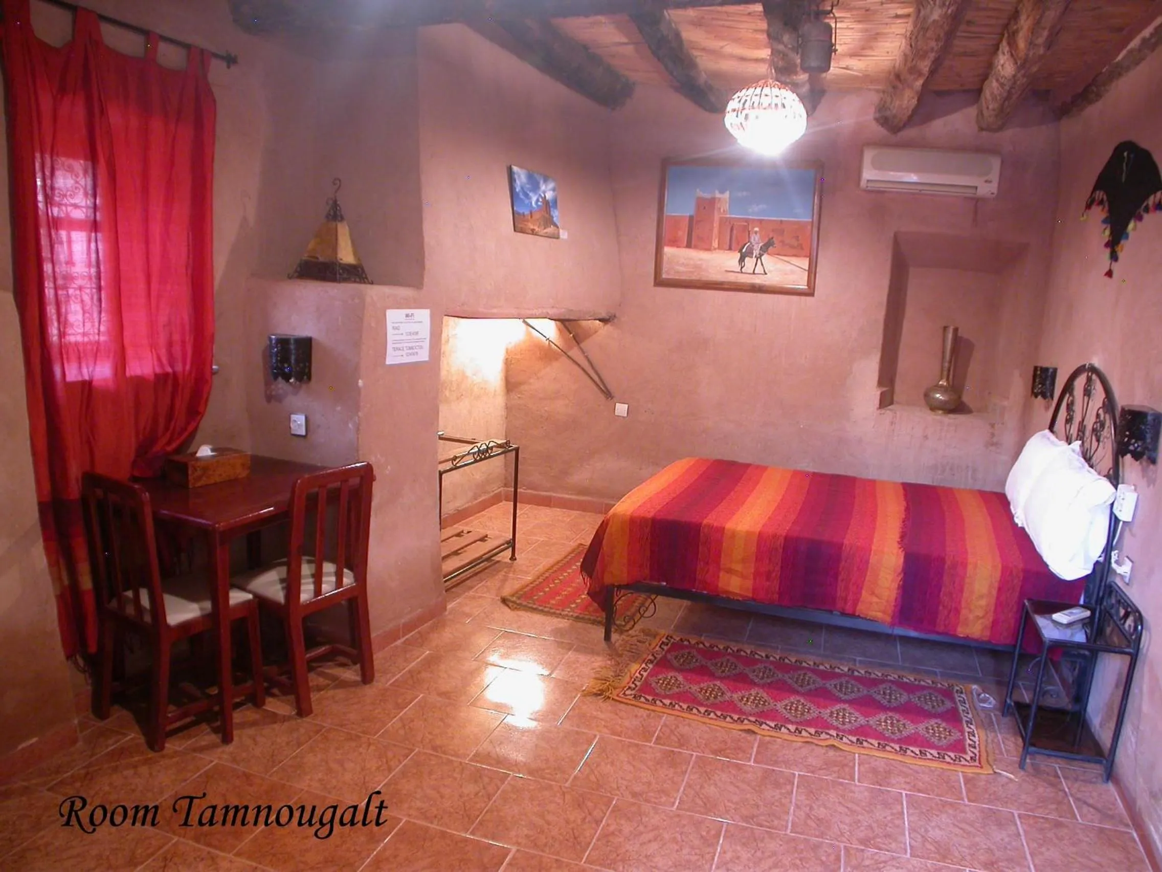 Bed in Hotel Tomboctou