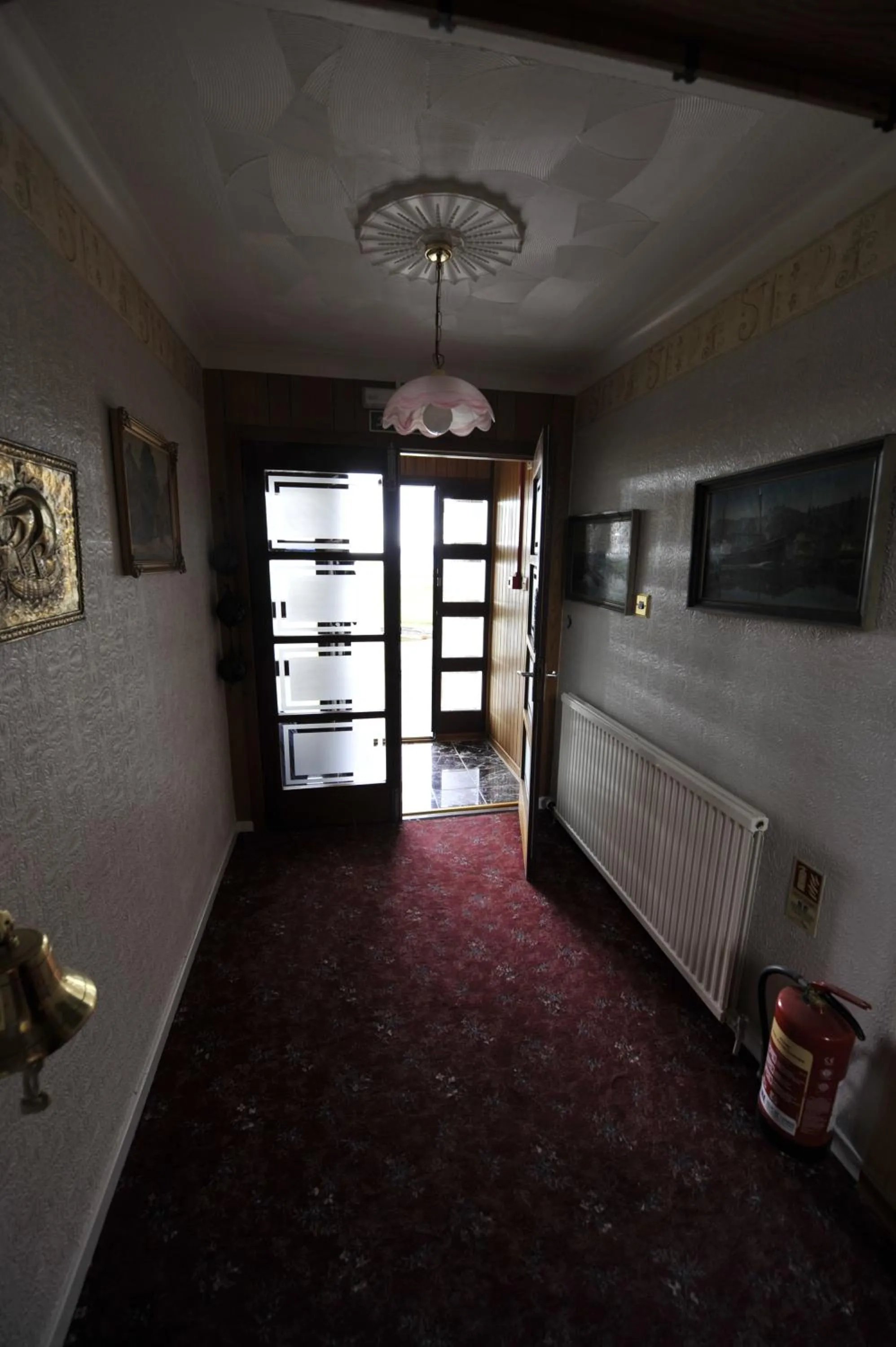 Area and facilities in Sandwick Bay Guest House