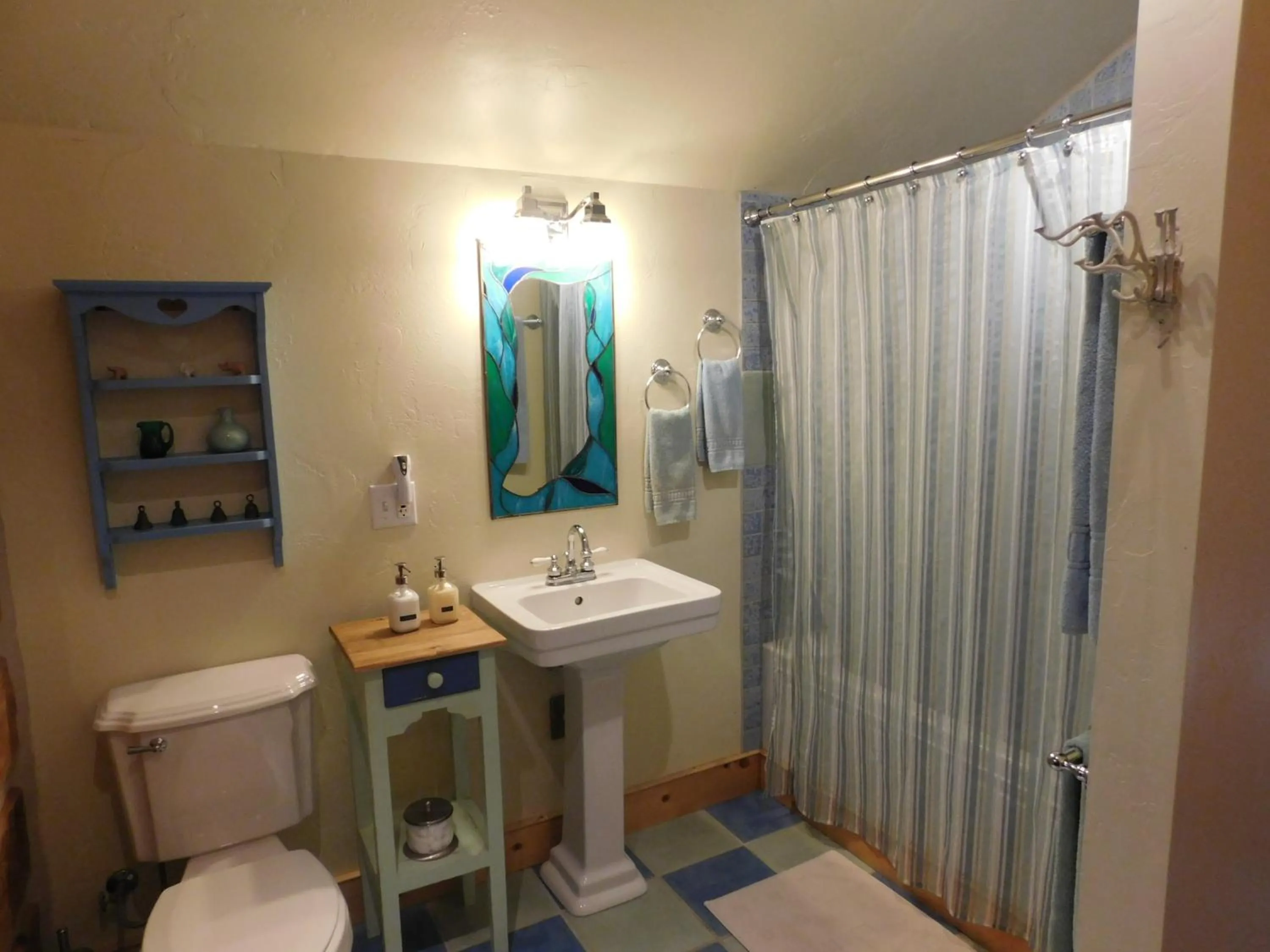 Riverside Meadows Cabins