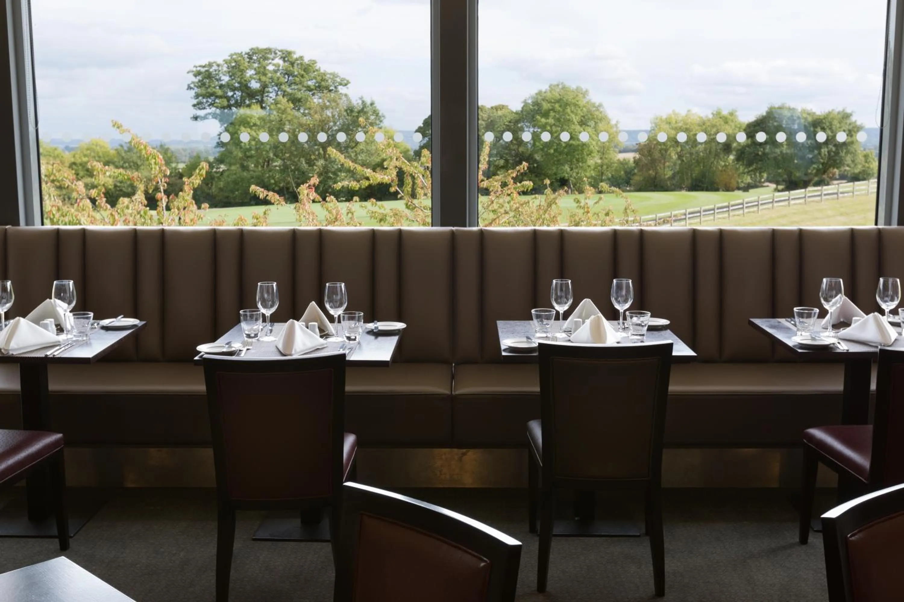 Restaurant/places to eat in The Oxfordshire Golf & Spa Hotel