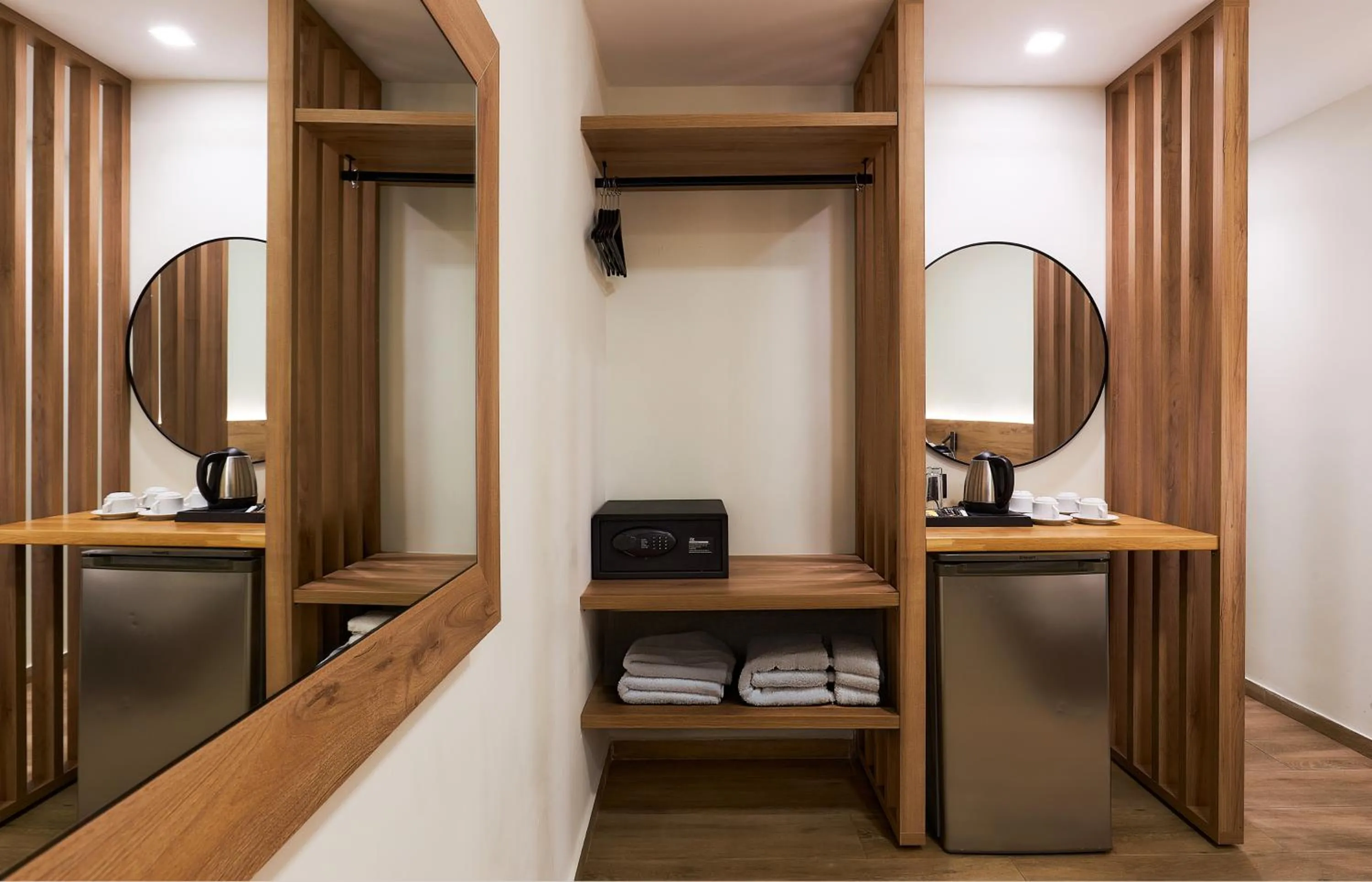 Coffee/tea facilities in Dionisos Hotel