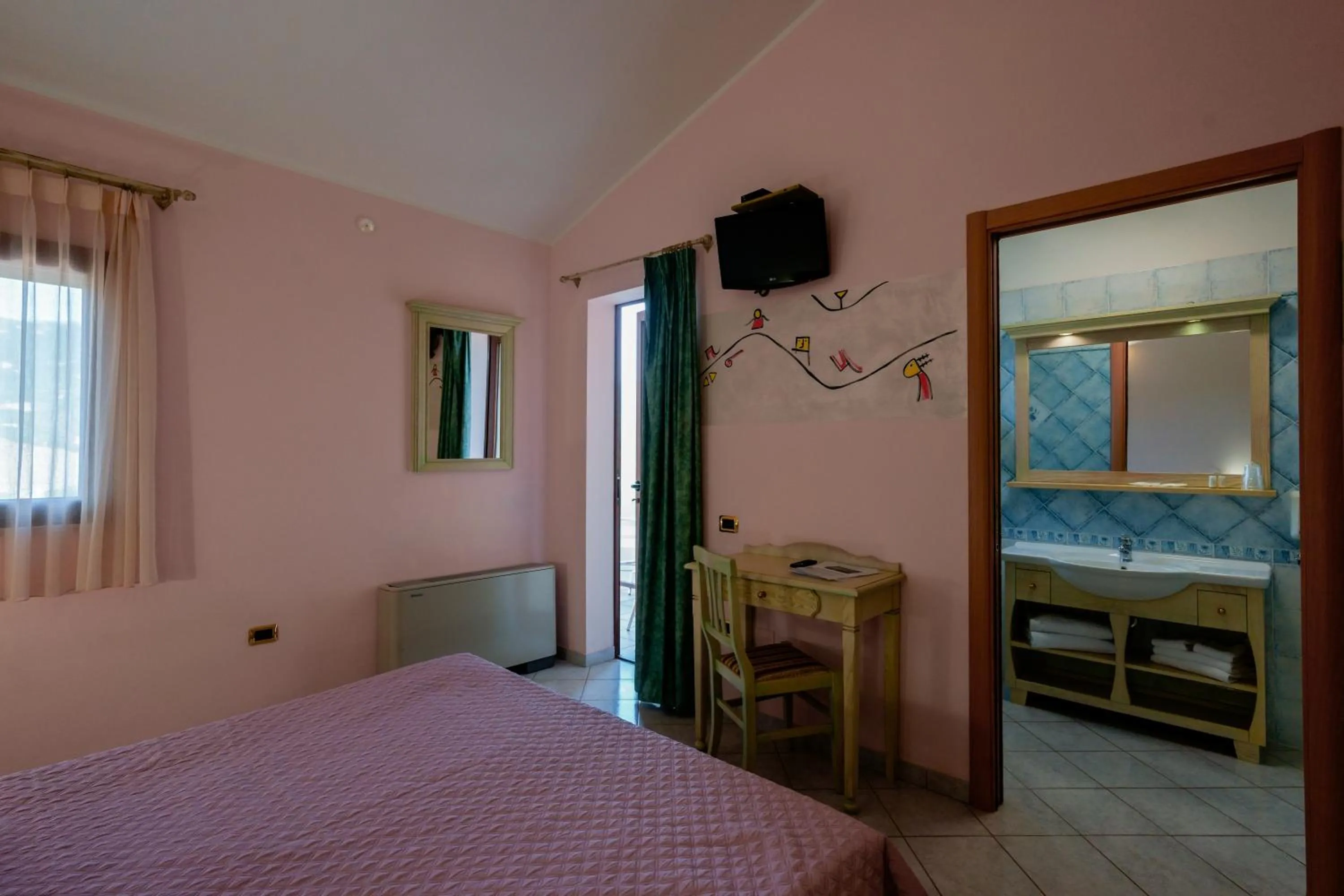 Photo of the whole room, Bed in Hotel Solanas