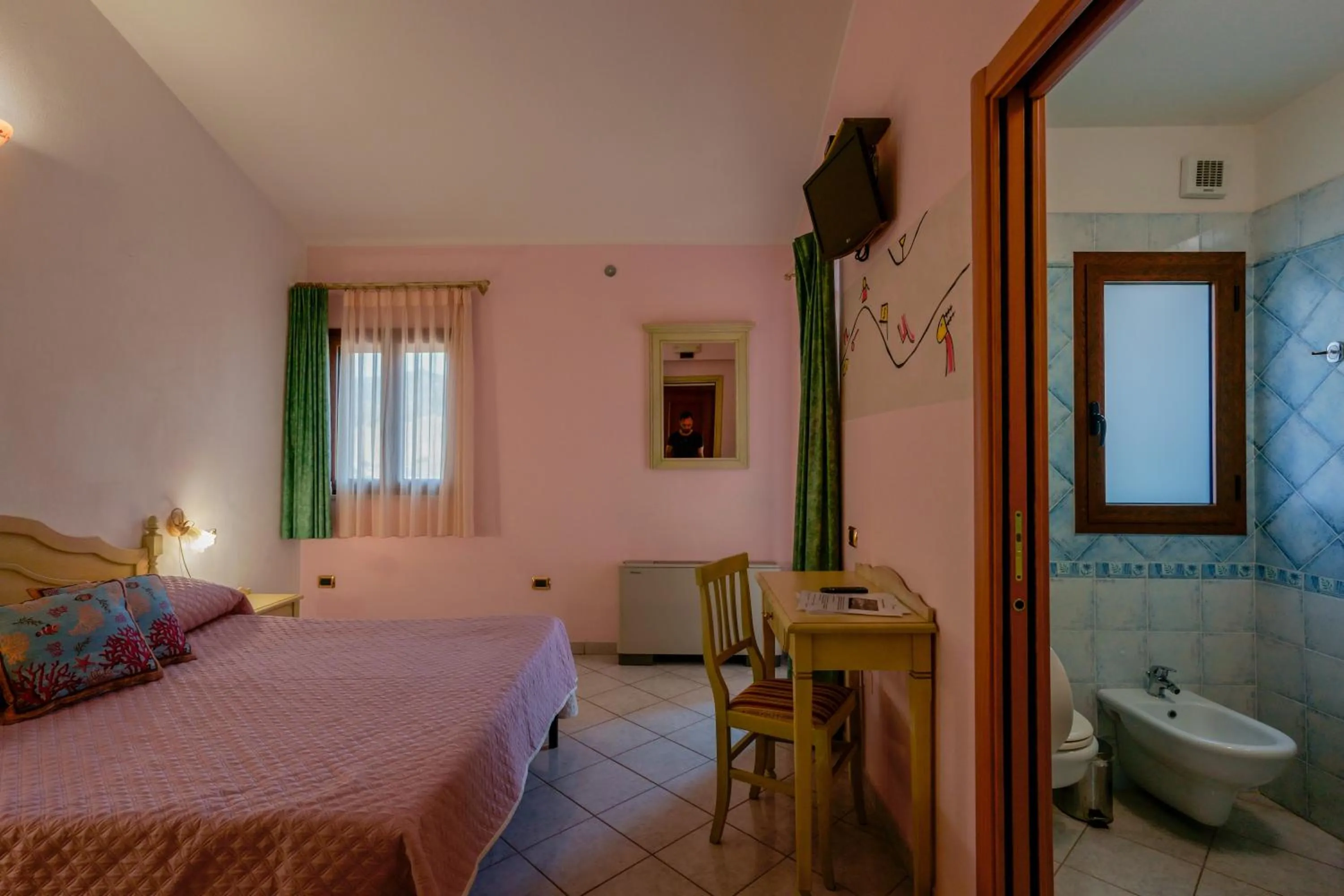 Photo of the whole room, Bed in Hotel Solanas