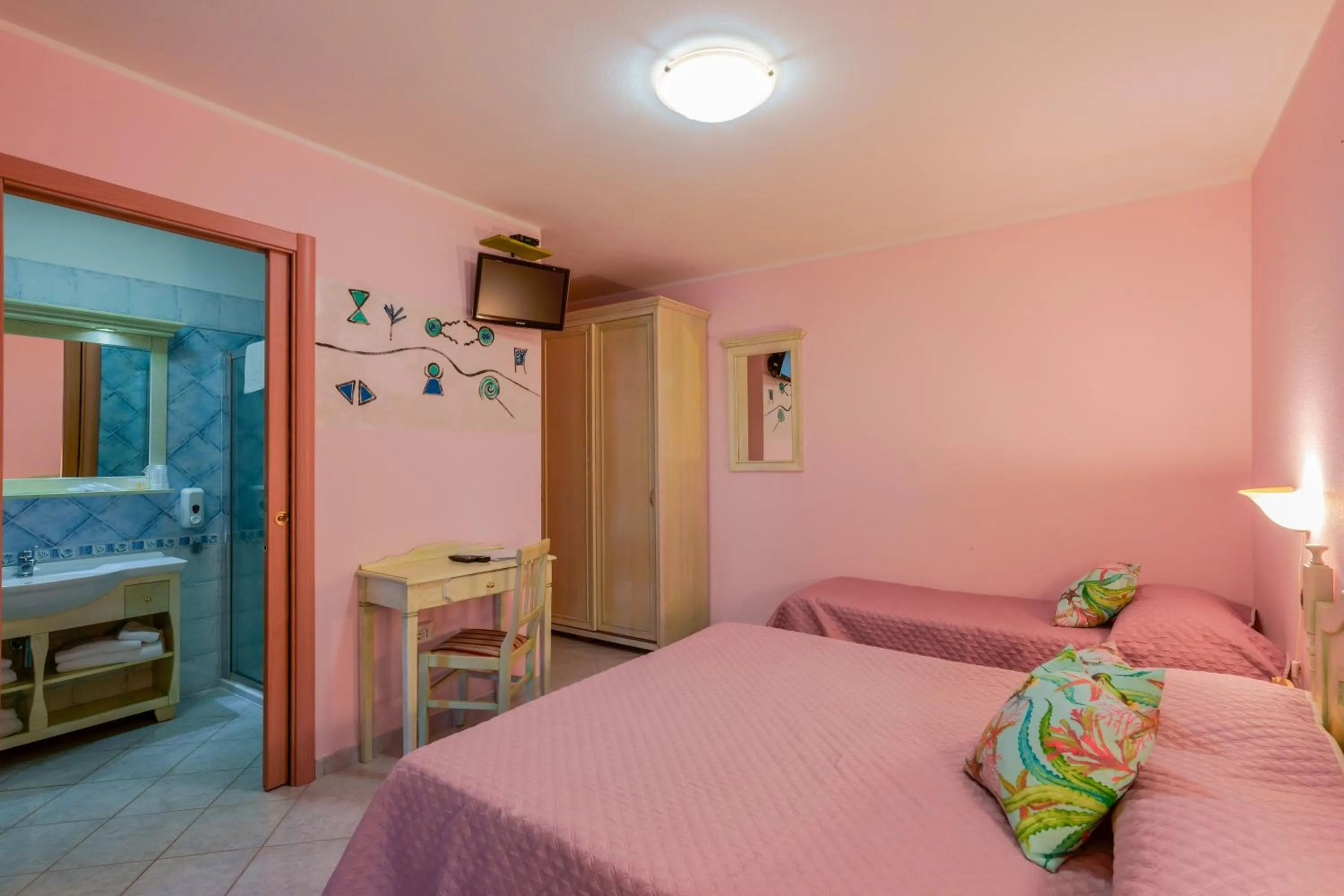 Photo of the whole room, Bed in Hotel Solanas