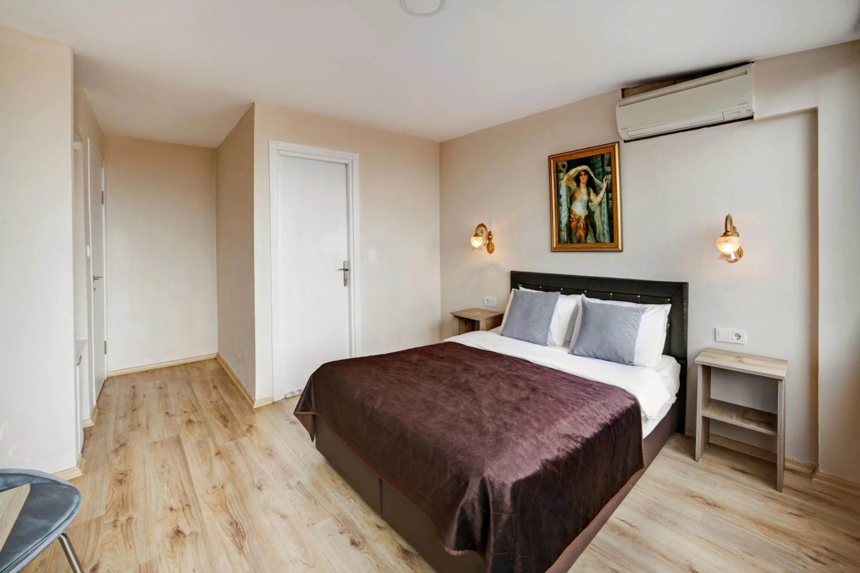 Photo of the whole room in Serenity Boutique Hotel Istanbul