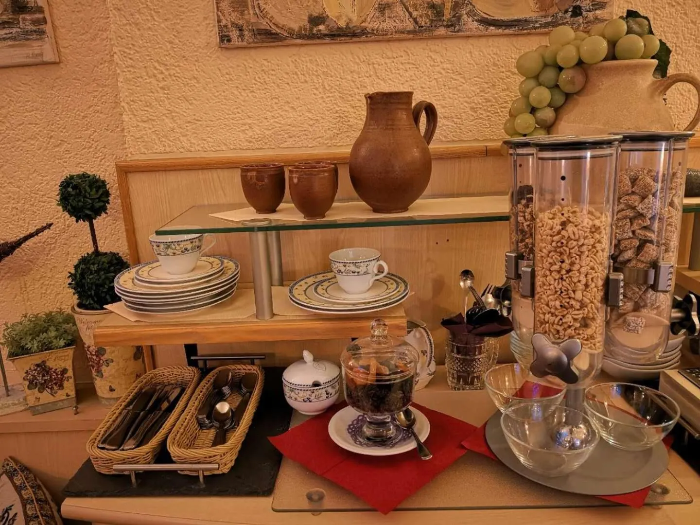 Buffet breakfast in Hotel am Freihafen