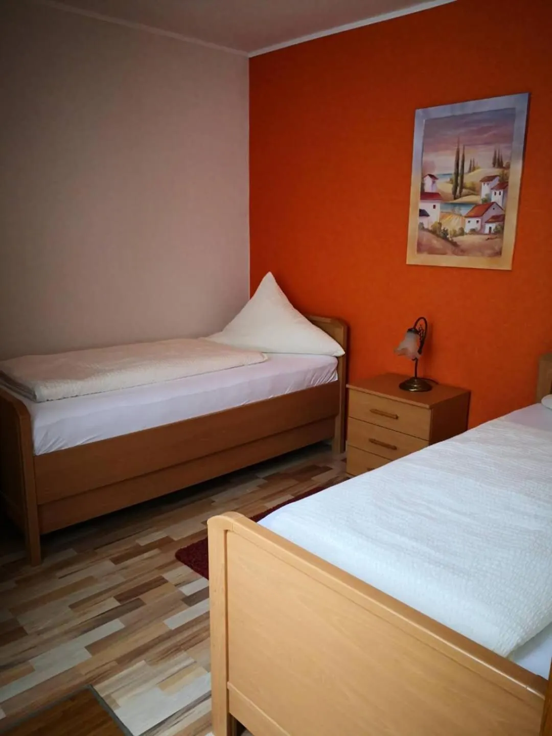 Bedroom, Bed in Hotel am Freihafen