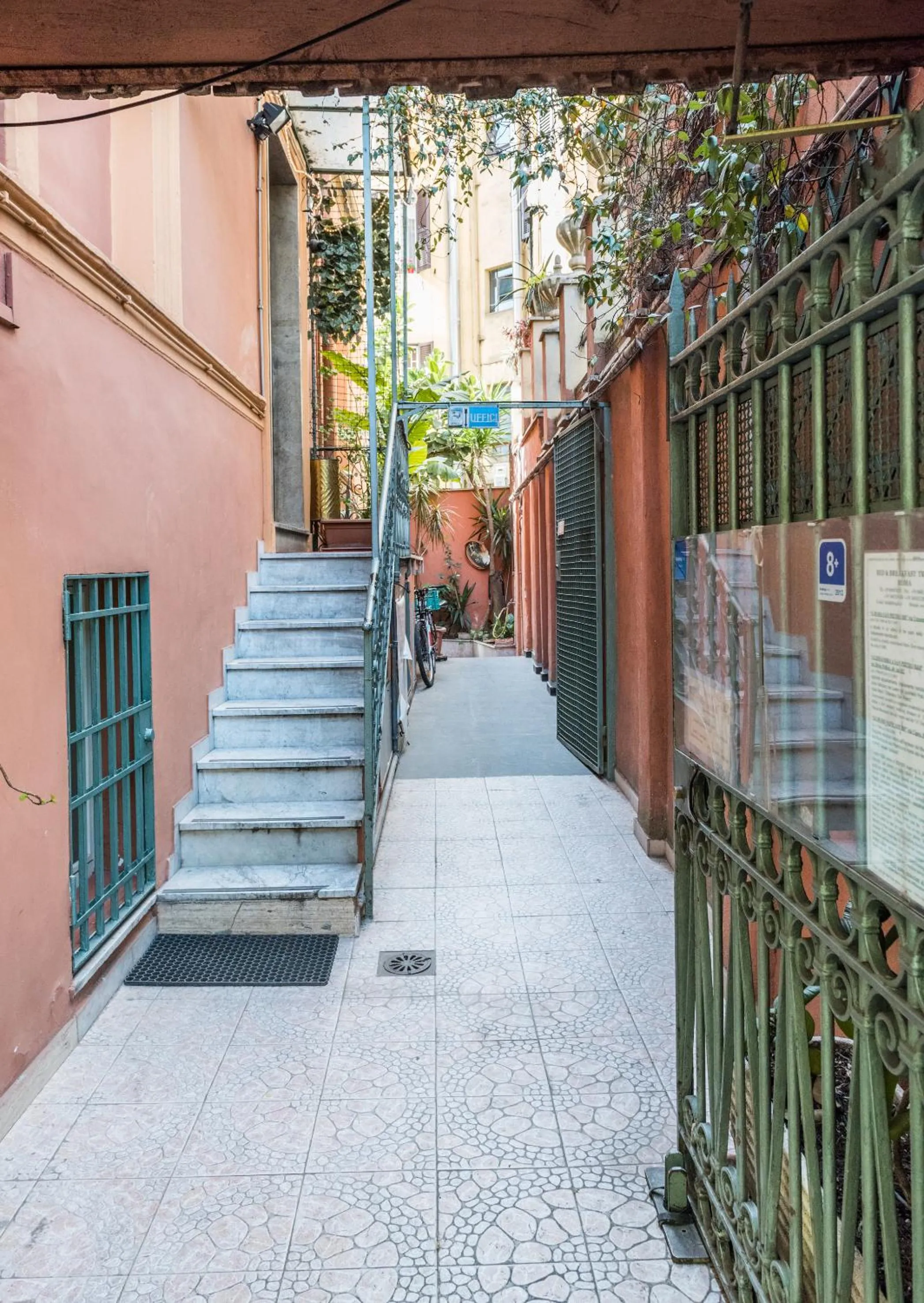 Facade/entrance in A Roma San Pietro Best Bed