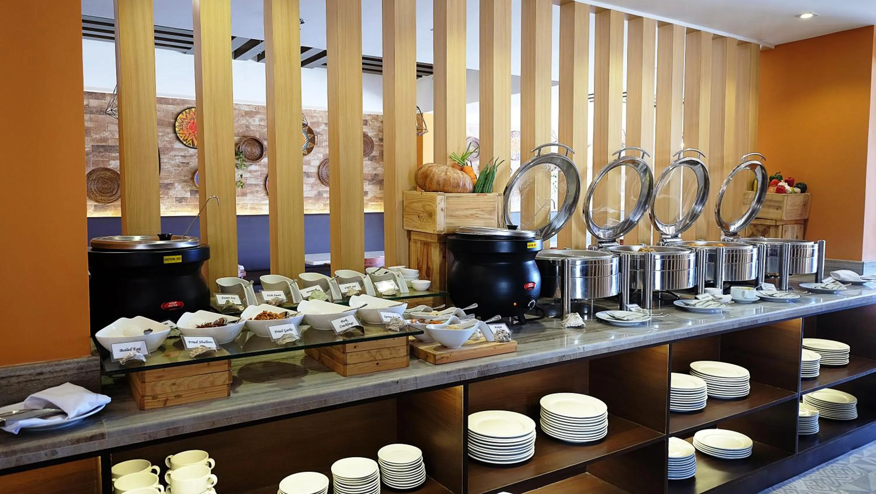 Restaurant/places to eat in Altabriza Resort Boracay