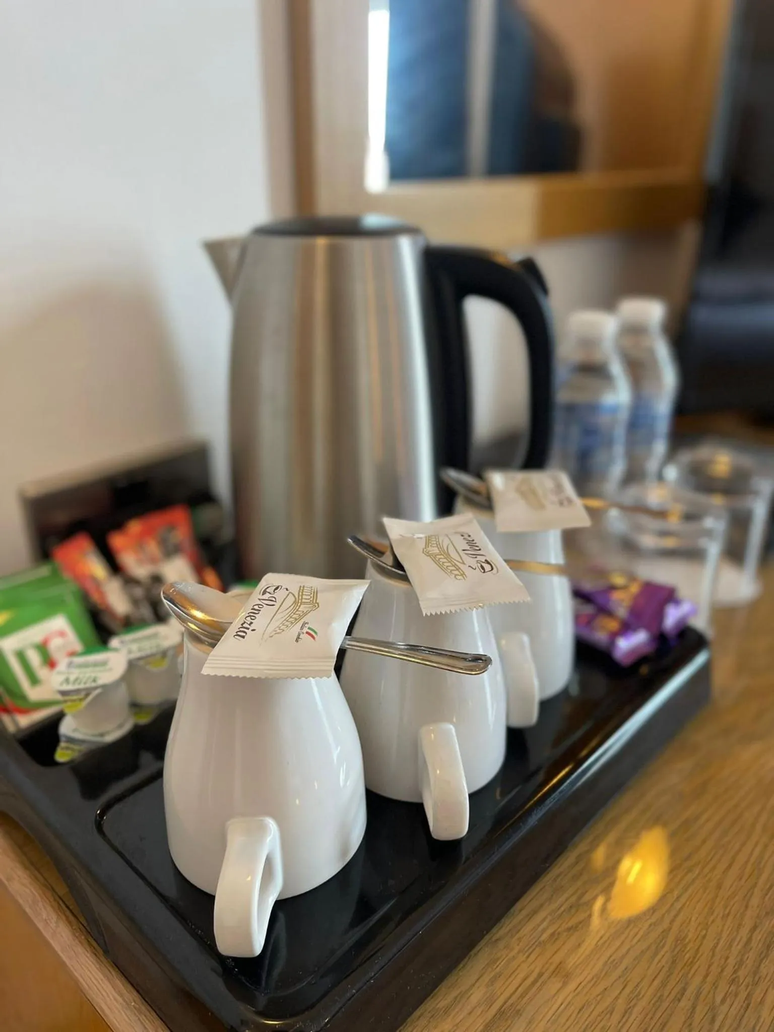 Coffee/tea facilities in Four Saints Brig Y Don Hotel