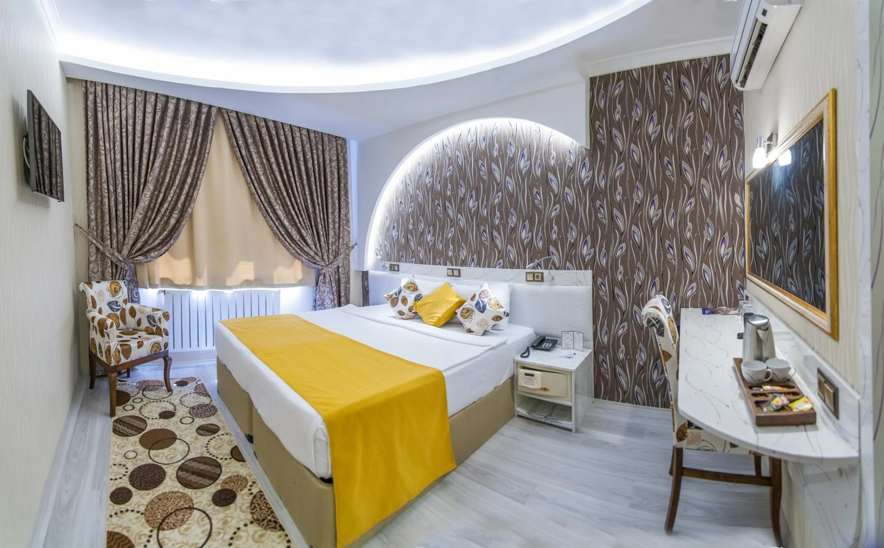 Photo of the whole room, Bed in Dündar Hotel
