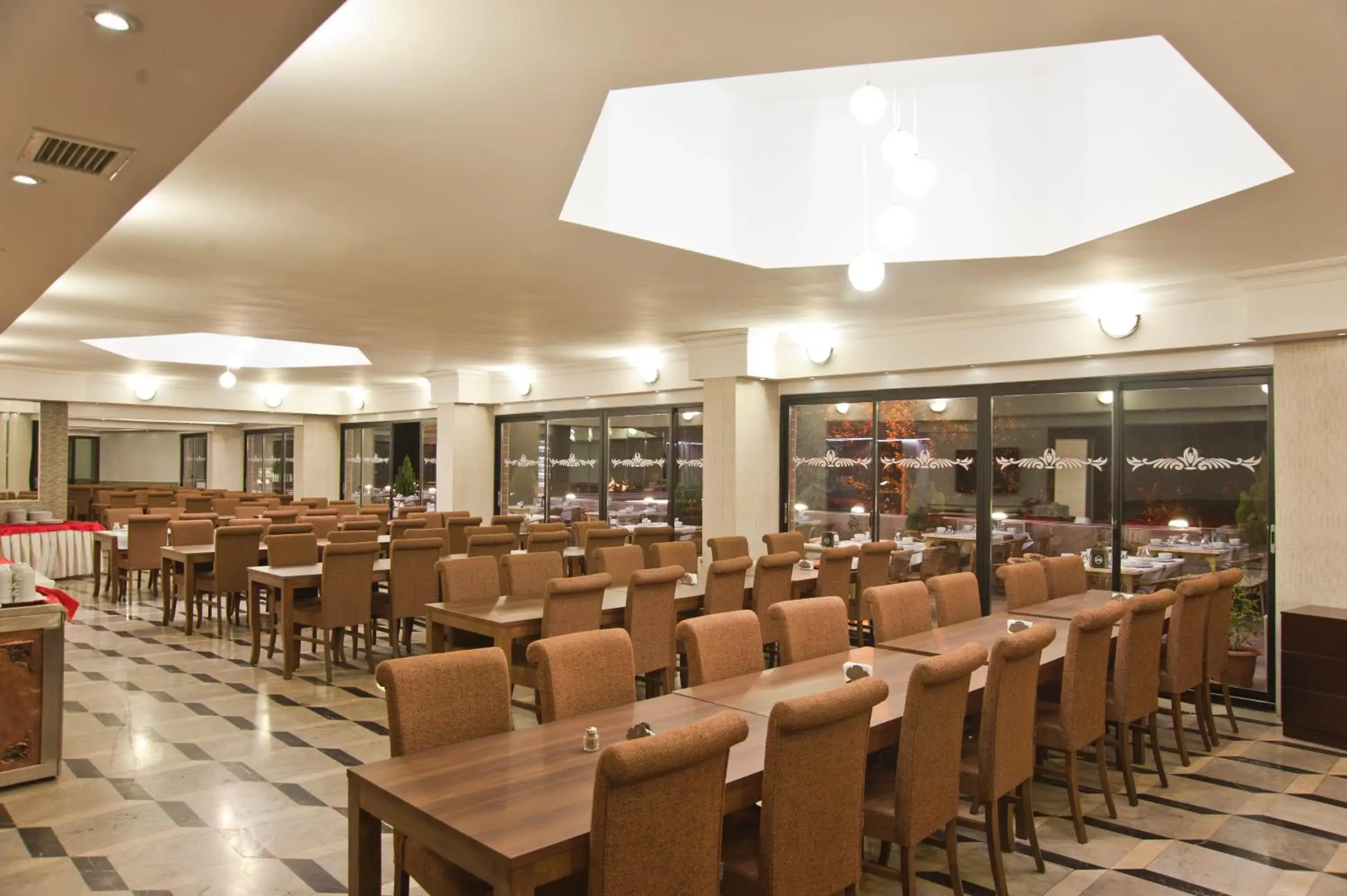 Restaurant/places to eat in Dündar Hotel Restaurant/places to eat in Dündar Hotel