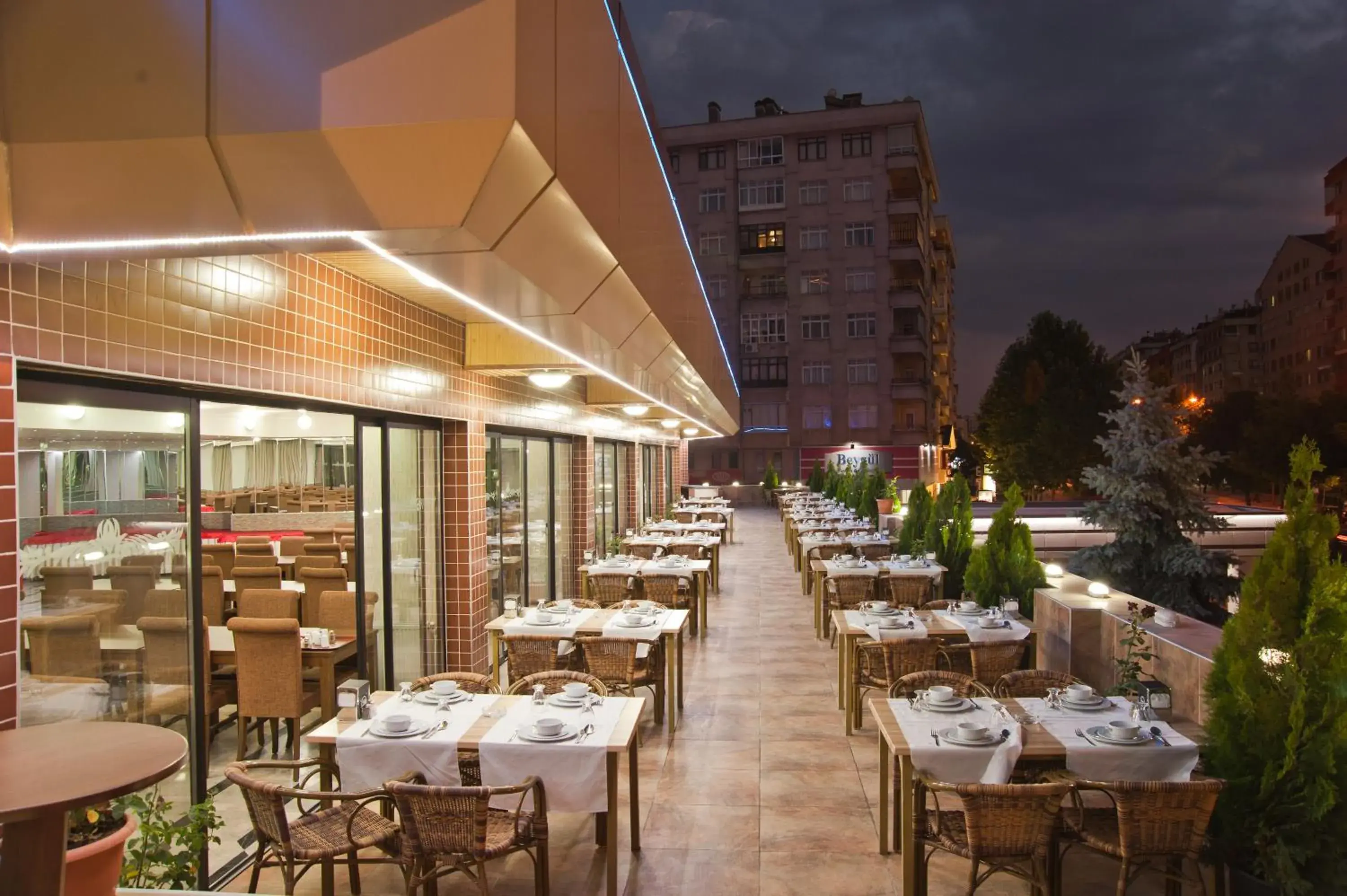Restaurant/places to eat in Dündar Hotel Restaurant/places to eat in Dündar Hotel