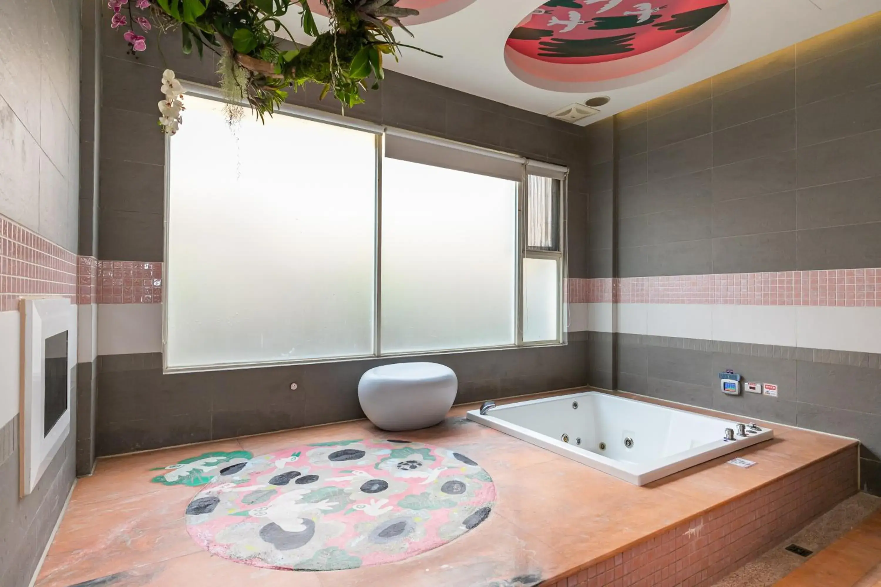 Bathroom in Vogue Boutigue Motel