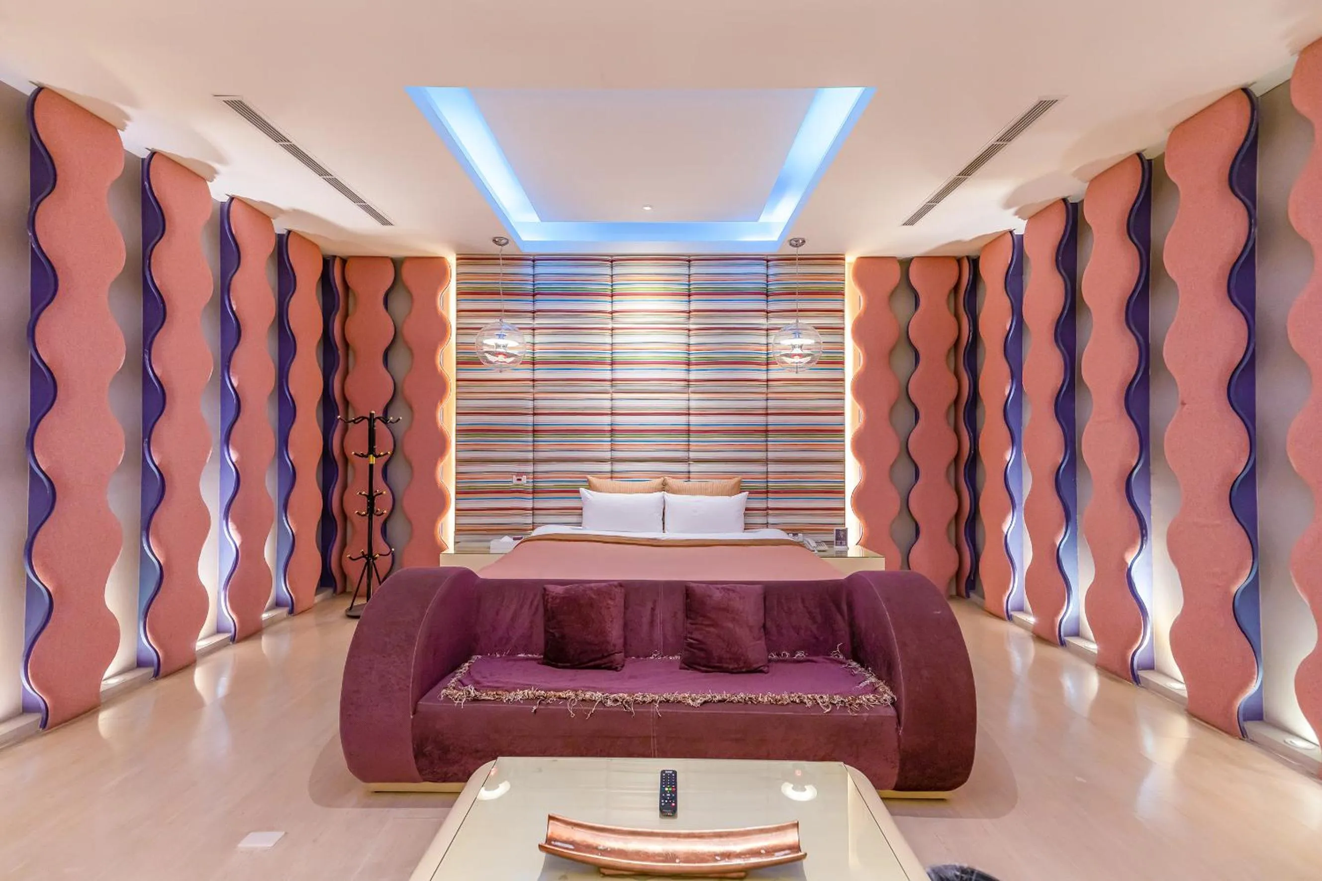 Photo of the whole room in Vogue Boutique Motel