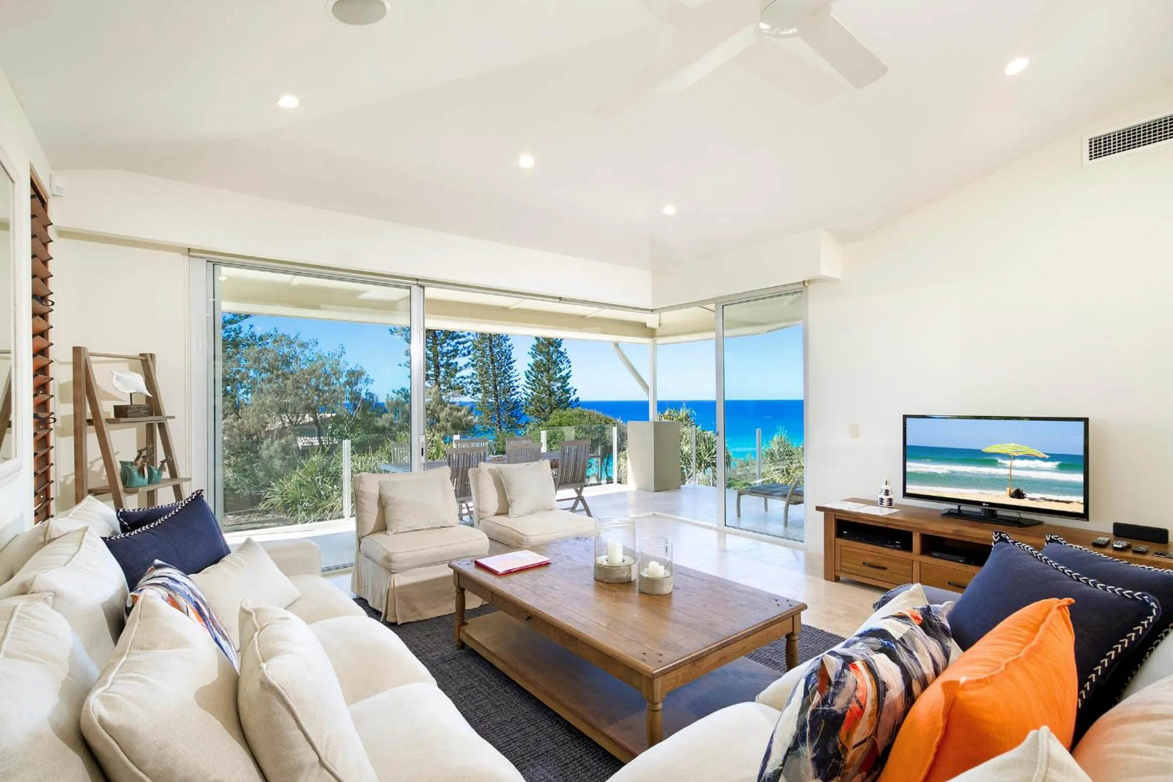 Hale Lani 2 Oceanview Penthouse Paradise