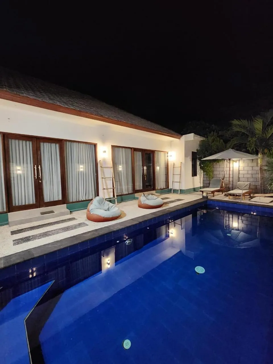 Villa Pine Tree