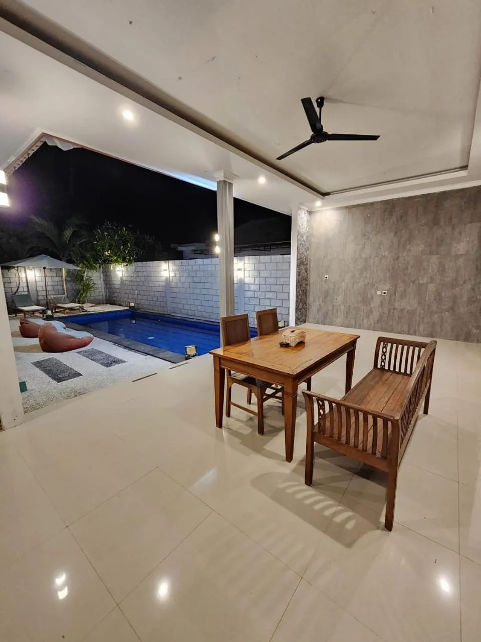 Villa Pine Tree