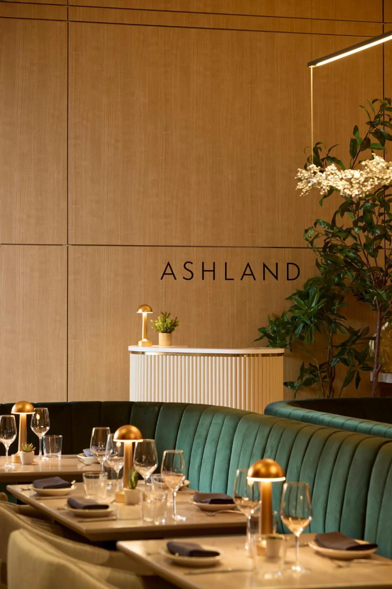 Restaurant/places to eat in Loews Atlanta Hotel